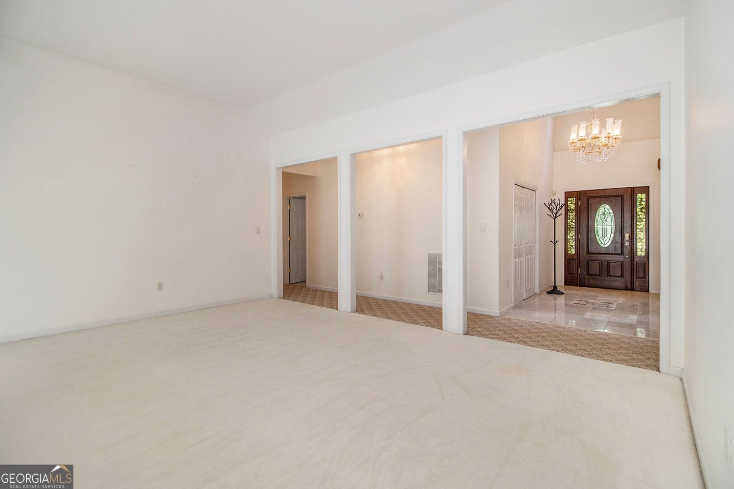 Atlanta, Georgia, 30331, United States, 5 Bedrooms Bedrooms, ,4 BathroomsBathrooms,Residential,For Sale,1908174