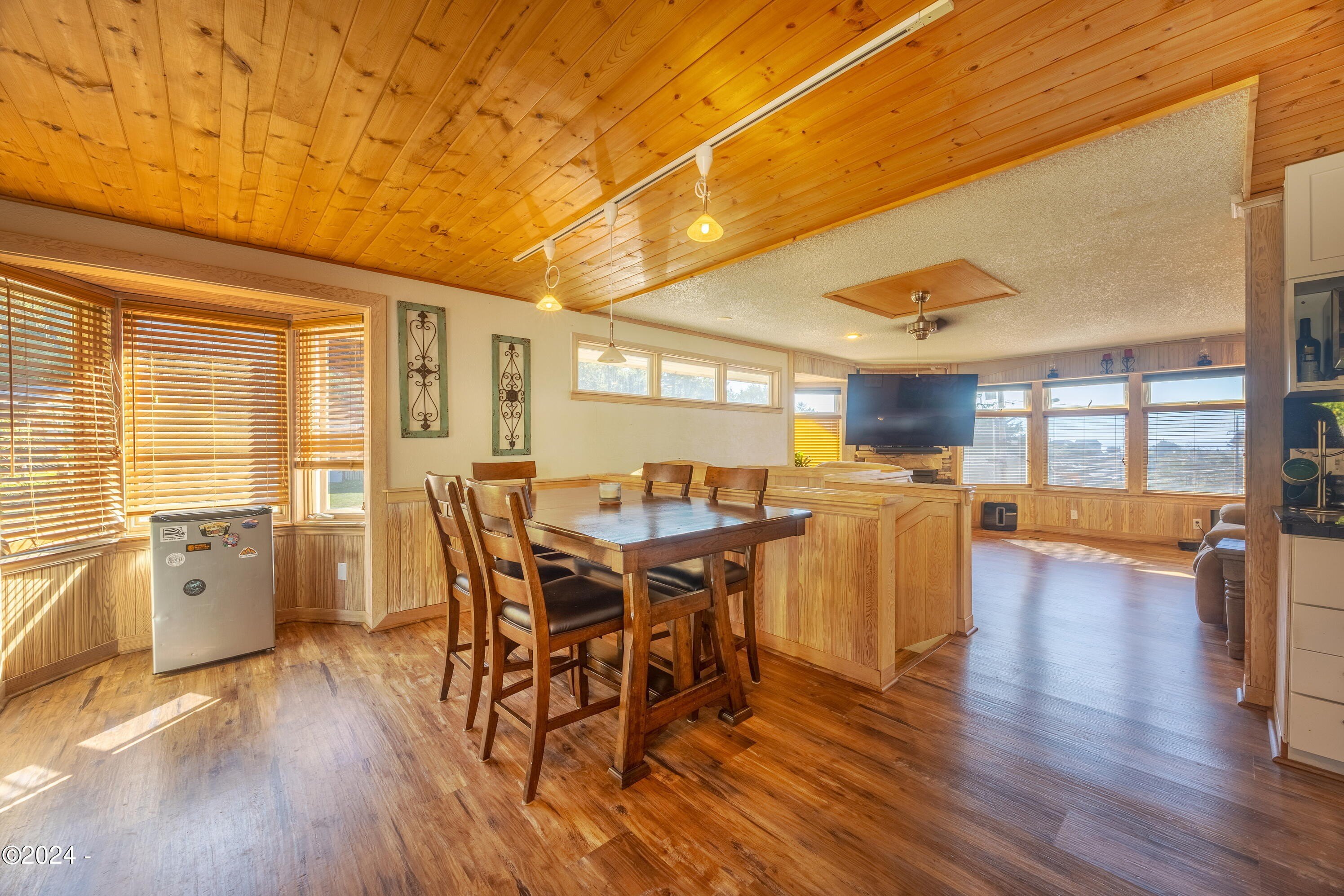 850 SE 31st, Lincoln City, Oregon, 97367, United States, 4 Bedrooms Bedrooms, ,2 BathroomsBathrooms,Residential,For Sale,850 SE 31st,1637852