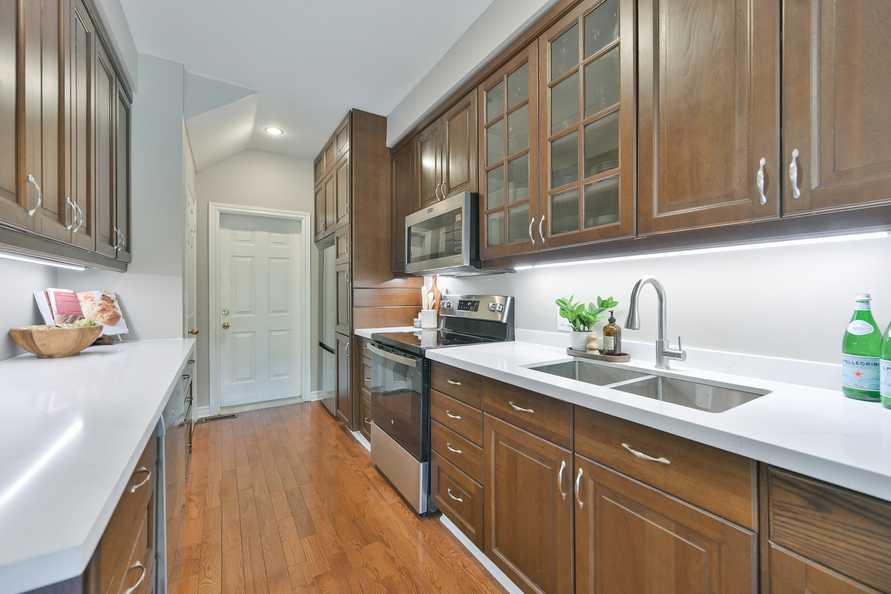  Elegant Brownstone Townhome - 物件實景