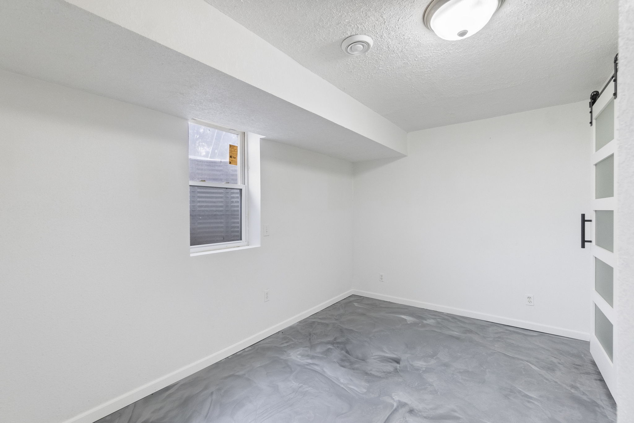 Clear Lake, Iowa, 50428, United States, 5 Bedrooms Bedrooms, ,3 BathroomsBathrooms,Residential,For Sale,1982765