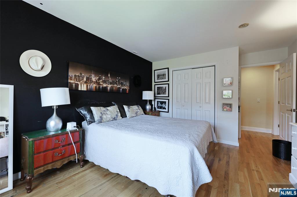 North Arlington, New Jersey, 07031, United States, 6 Bedrooms Bedrooms, ,4 BathroomsBathrooms,Residential,For Sale,1974124