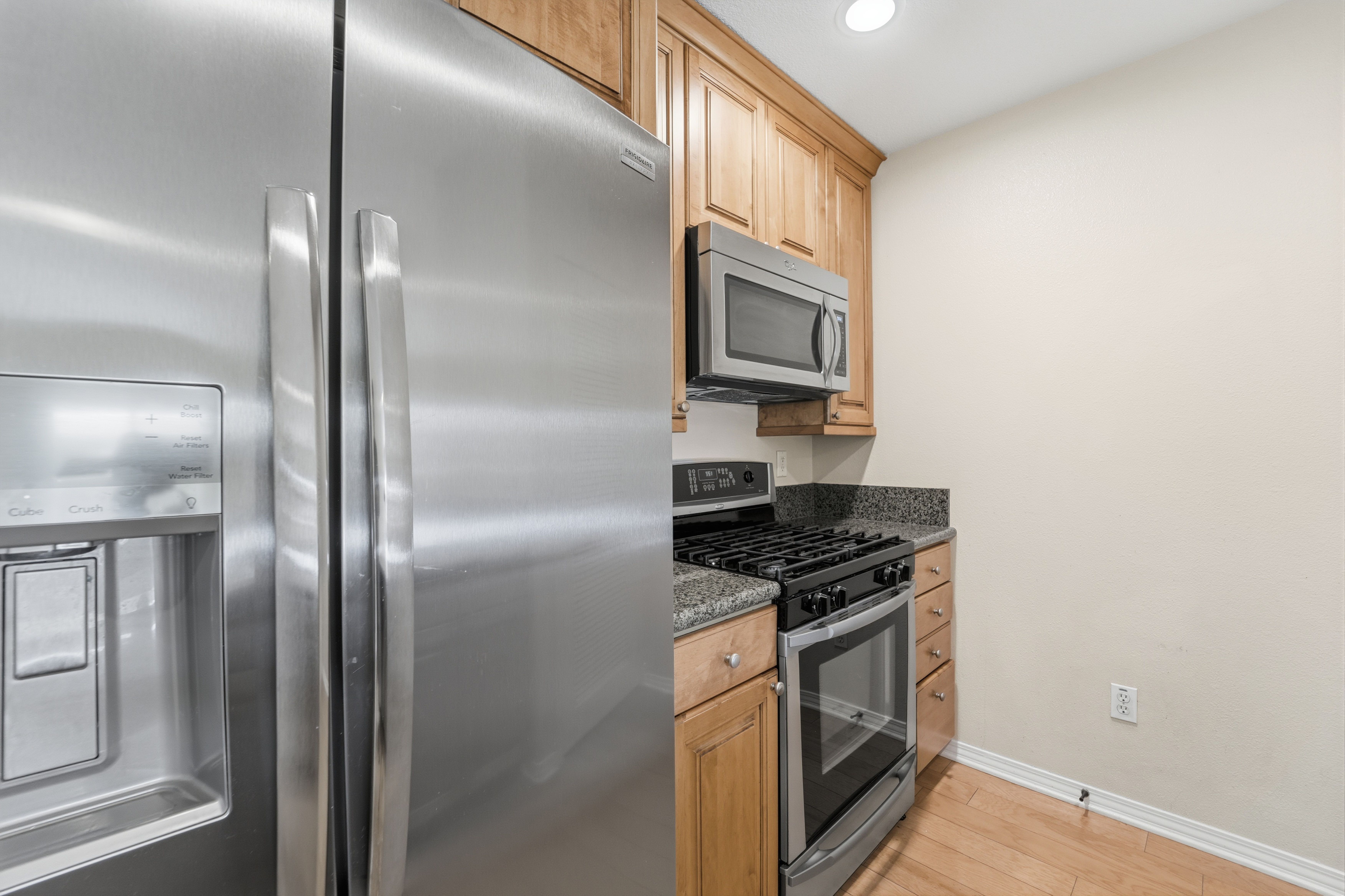  2750 Artesia Boulevard, Redondo Beach, CA 90278 - 物件實景