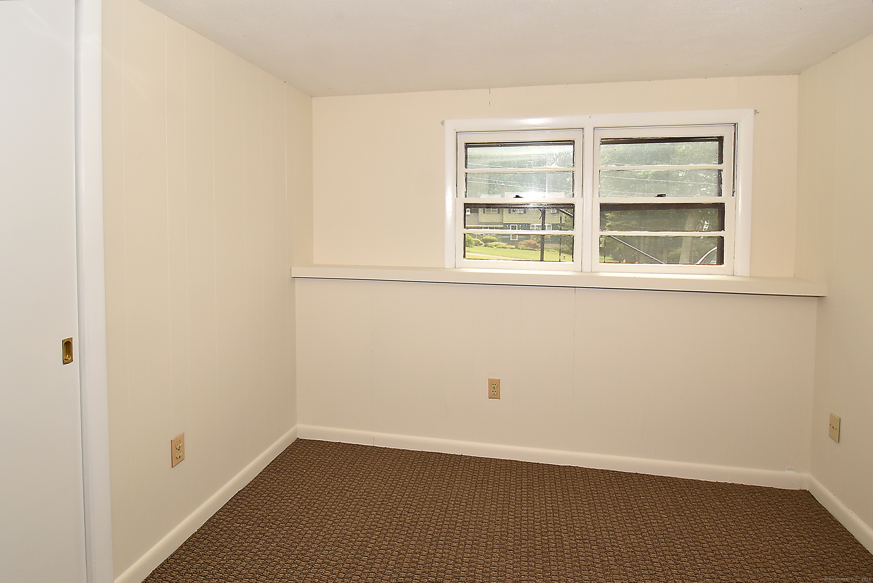 Ellington, Connecticut, 06029, United States, 5 Bedrooms Bedrooms, ,4 BathroomsBathrooms,Residential,For Sale,1911965