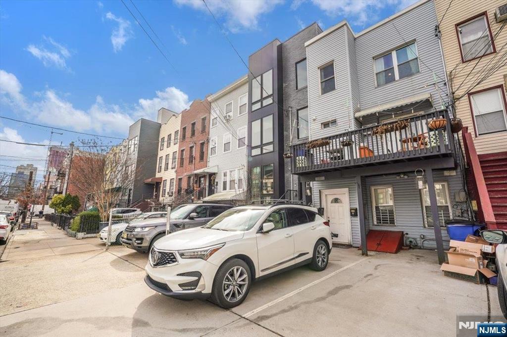 Jersey City, New Jersey, 07302, United States, 1 Bedroom Bedrooms, ,1 BathroomBathrooms,Residential,For Sale,1874019