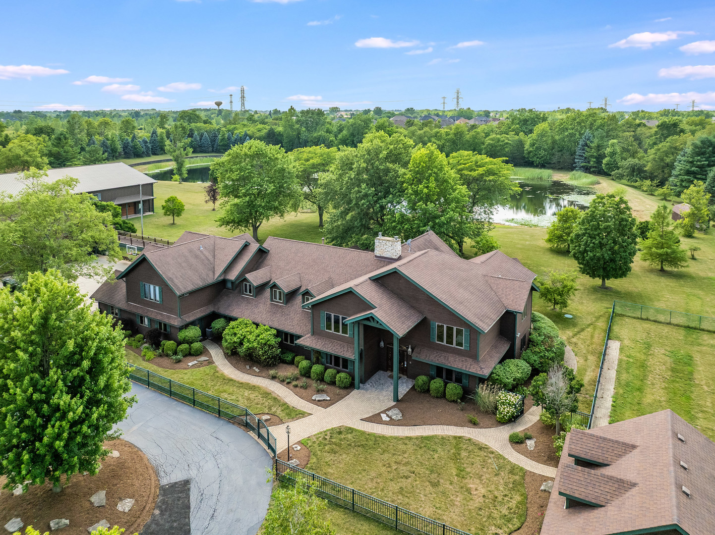 Frankfort, Illinois, 60423, United States, 8 Bedrooms Bedrooms, ,7 BathroomsBathrooms,Residential,For Sale,1911769