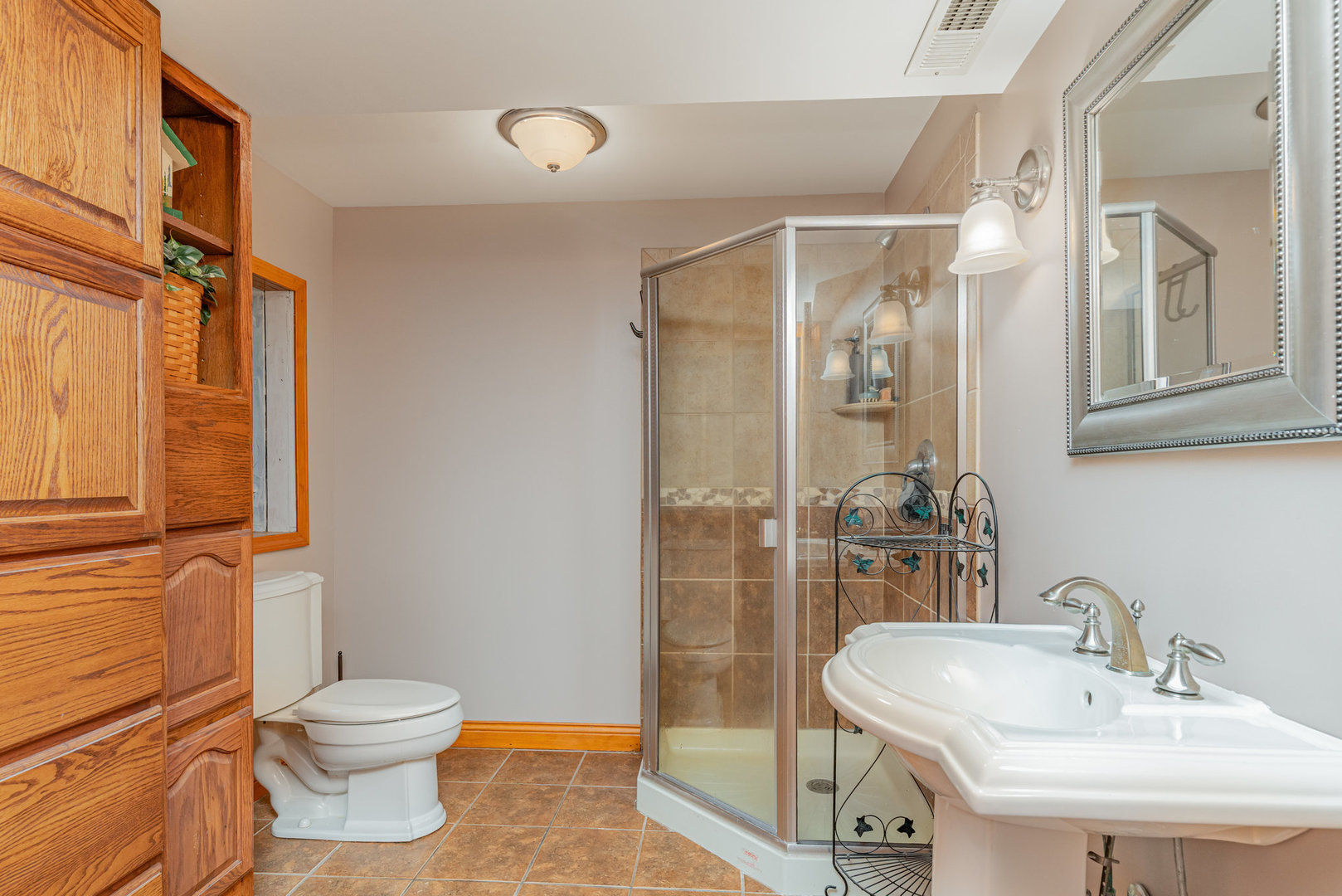 Mokena, Illinois, 60448, United States, 4 Bedrooms Bedrooms, ,4 BathroomsBathrooms,Residential,For Sale,2013568