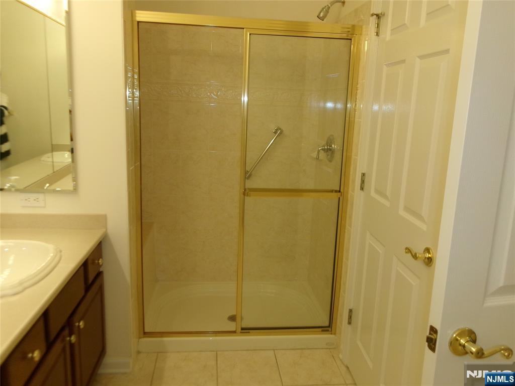 Wayne, New Jersey, 07470, United States, 2 Bedrooms Bedrooms, ,2 BathroomsBathrooms,Residential,For Sale,1955616