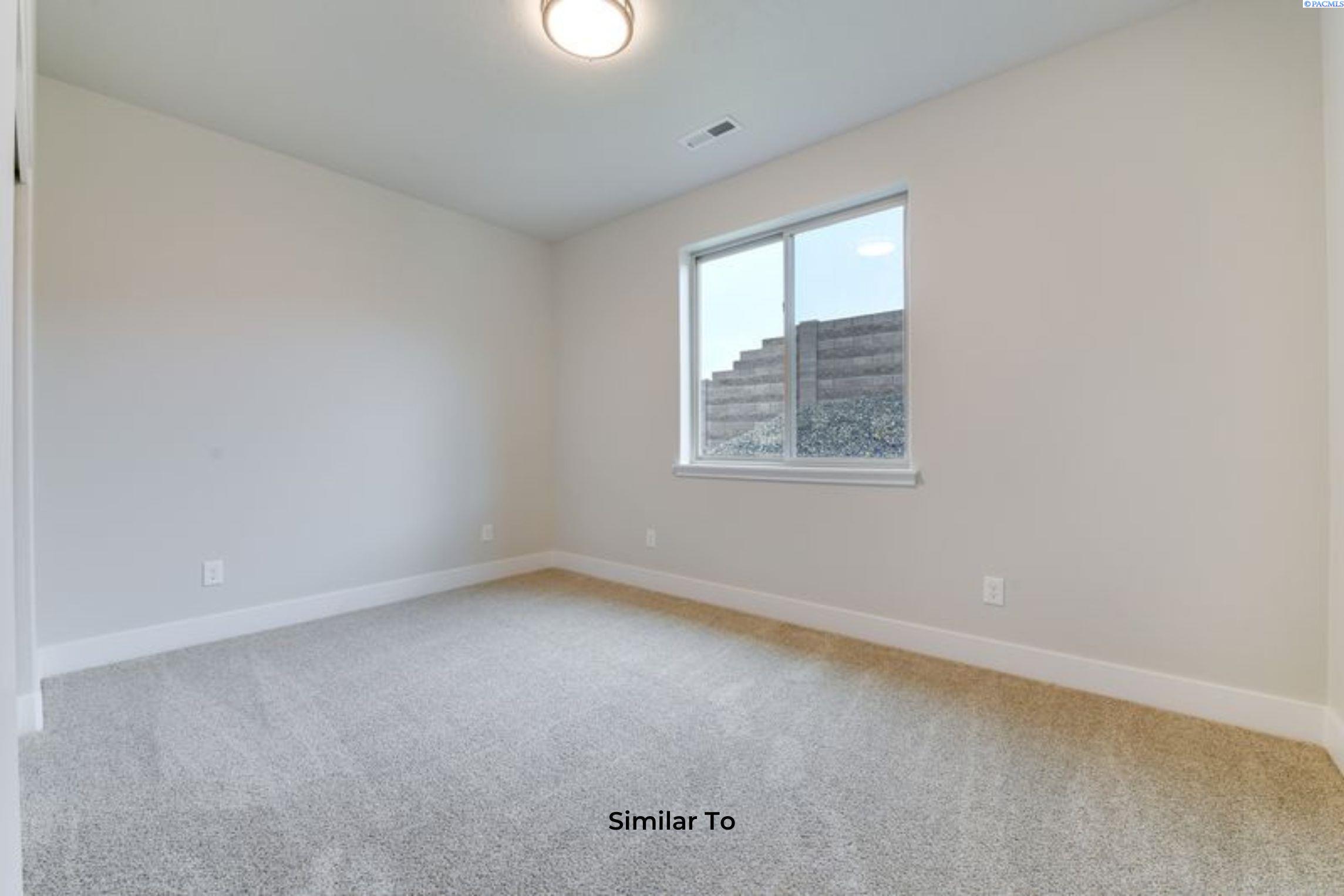 Kennewick, Washington, 99338, United States, 4 Bedrooms Bedrooms, ,2 BathroomsBathrooms,Residential,For Sale,1829366