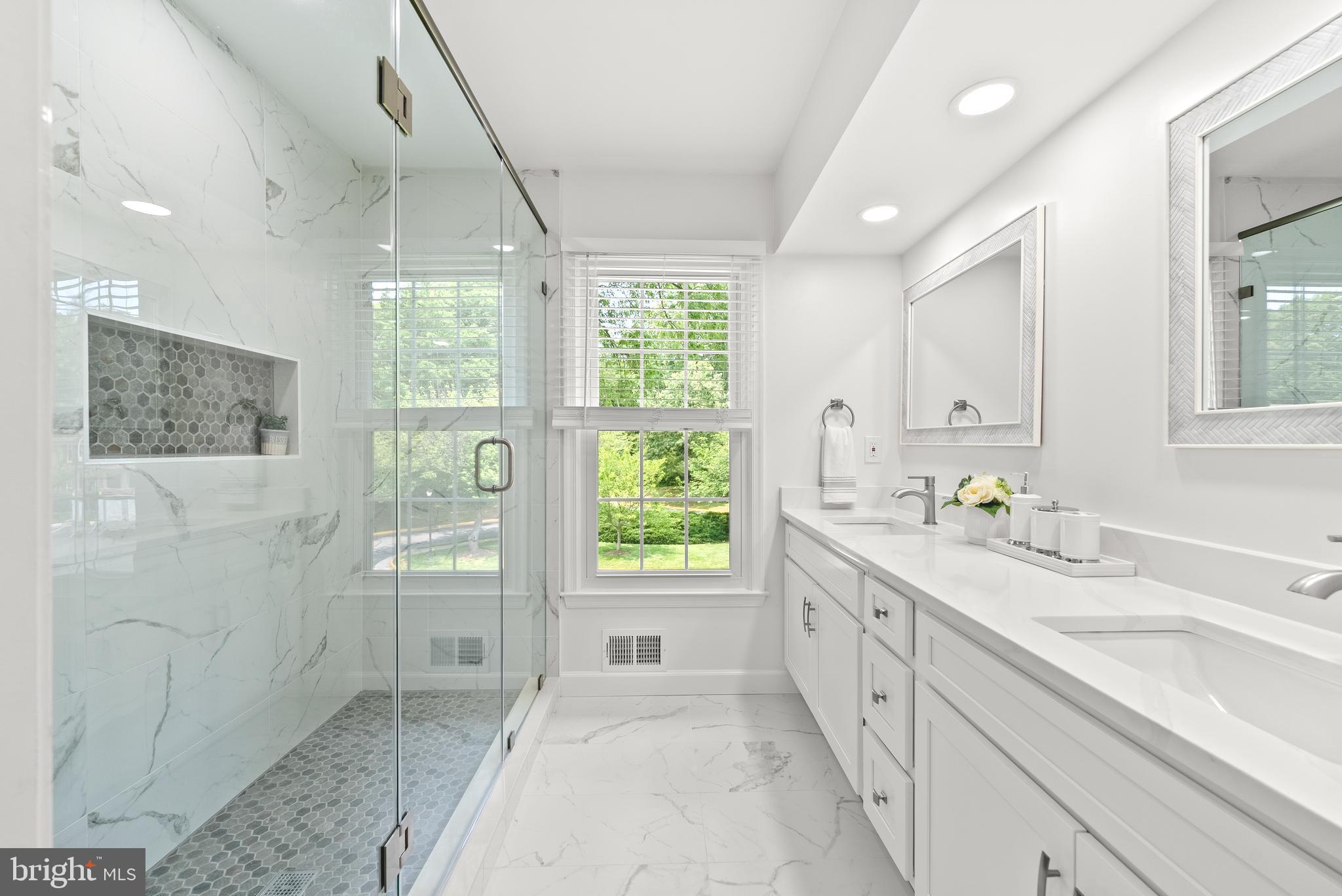 Fairfax, Virginia, 22032, United States, 3 Bedrooms Bedrooms, ,4 BathroomsBathrooms,Residential,For Sale,1945020