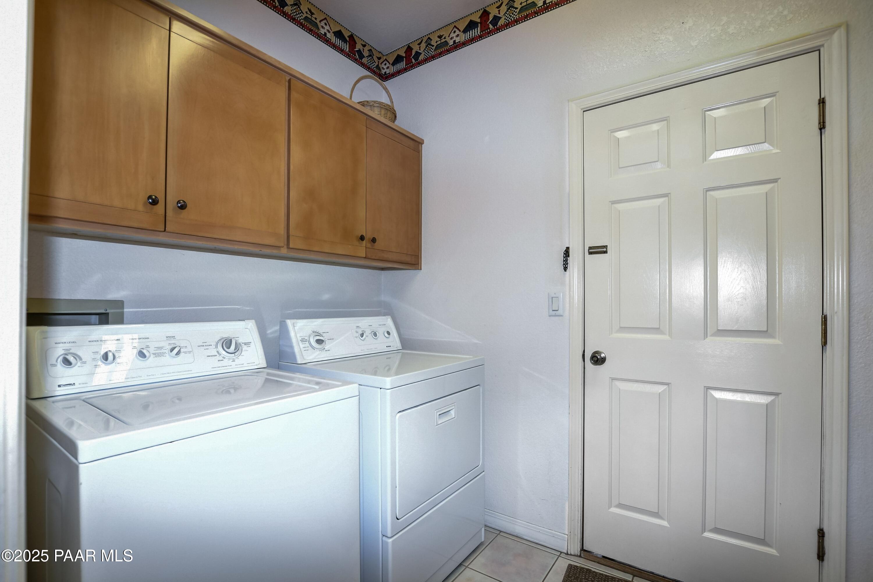 Prescott, Arizona, 86301, United States, 3 Bedrooms Bedrooms, ,2 BathroomsBathrooms,Residential,For Sale,1794580