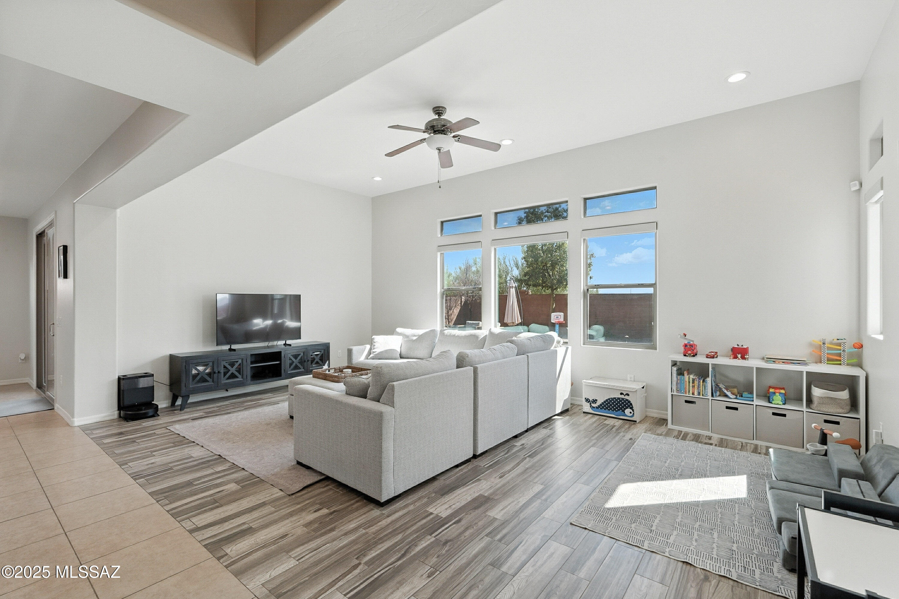 Marana, Arizona, 85658, United States, 3 Bedrooms Bedrooms, ,4 BathroomsBathrooms,Residential,For Sale,1911374