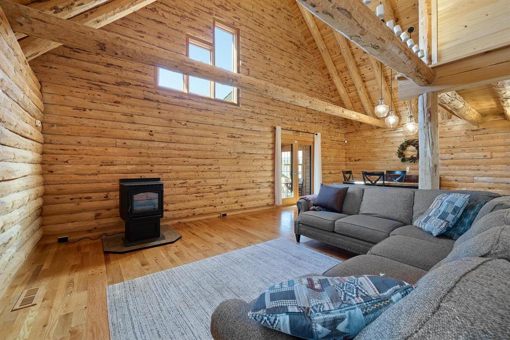 Hot Springs, South Dakota, 57747, United States, 3 Bedrooms Bedrooms, ,2 BathroomsBathrooms,Residential,For Sale,1984006