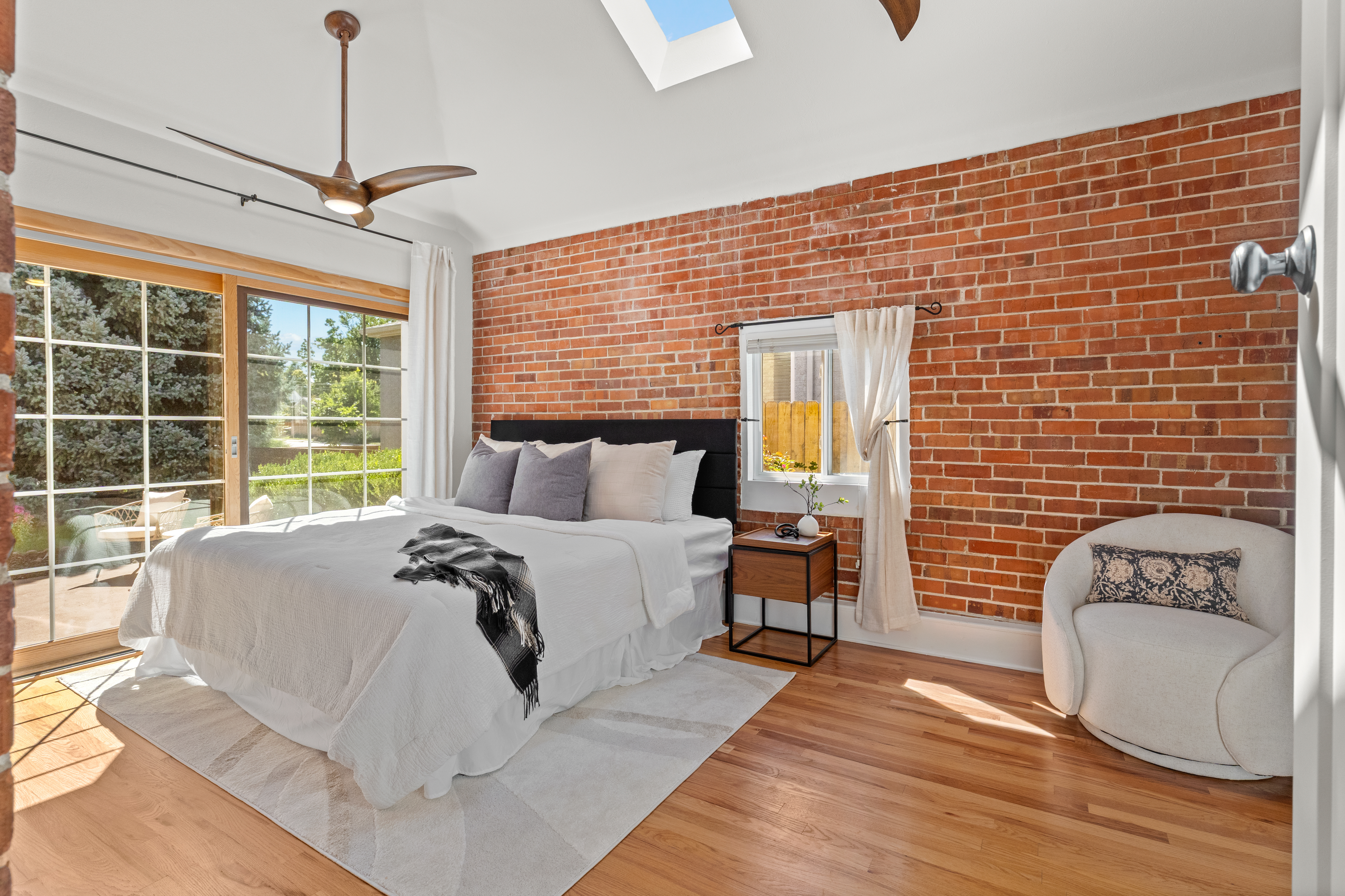  Classic Belcaro Charm Meets Modern, Updated 4-Bedroom, 2-Bath Brick Ranch - 物件實景