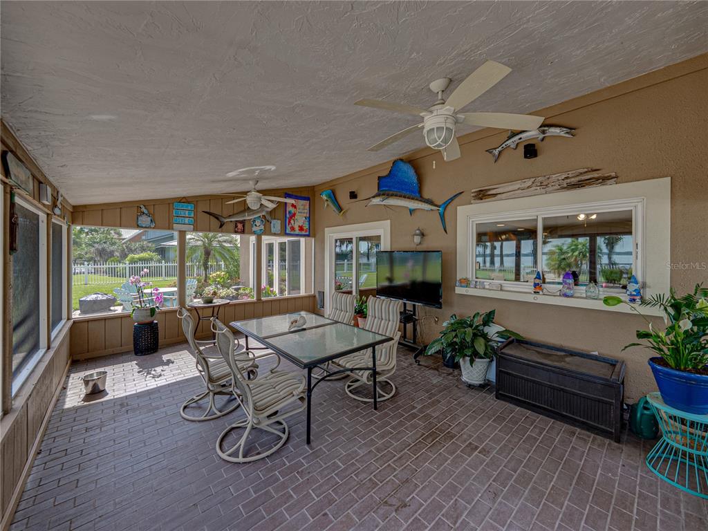 Winter Haven, Florida, 33884, United States, 3 Bedrooms Bedrooms, ,4 BathroomsBathrooms,Residential,For Sale,1895737