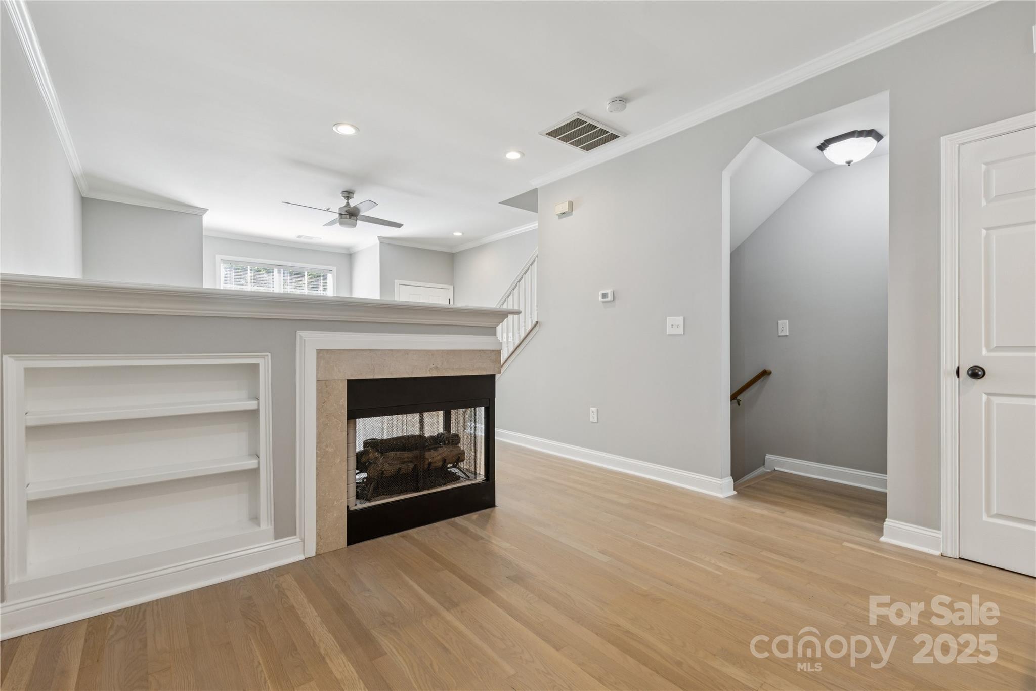 Charlotte, North Carolina, 28204, United States, 2 Bedrooms Bedrooms, ,3 BathroomsBathrooms,Residential,For Sale,1917401