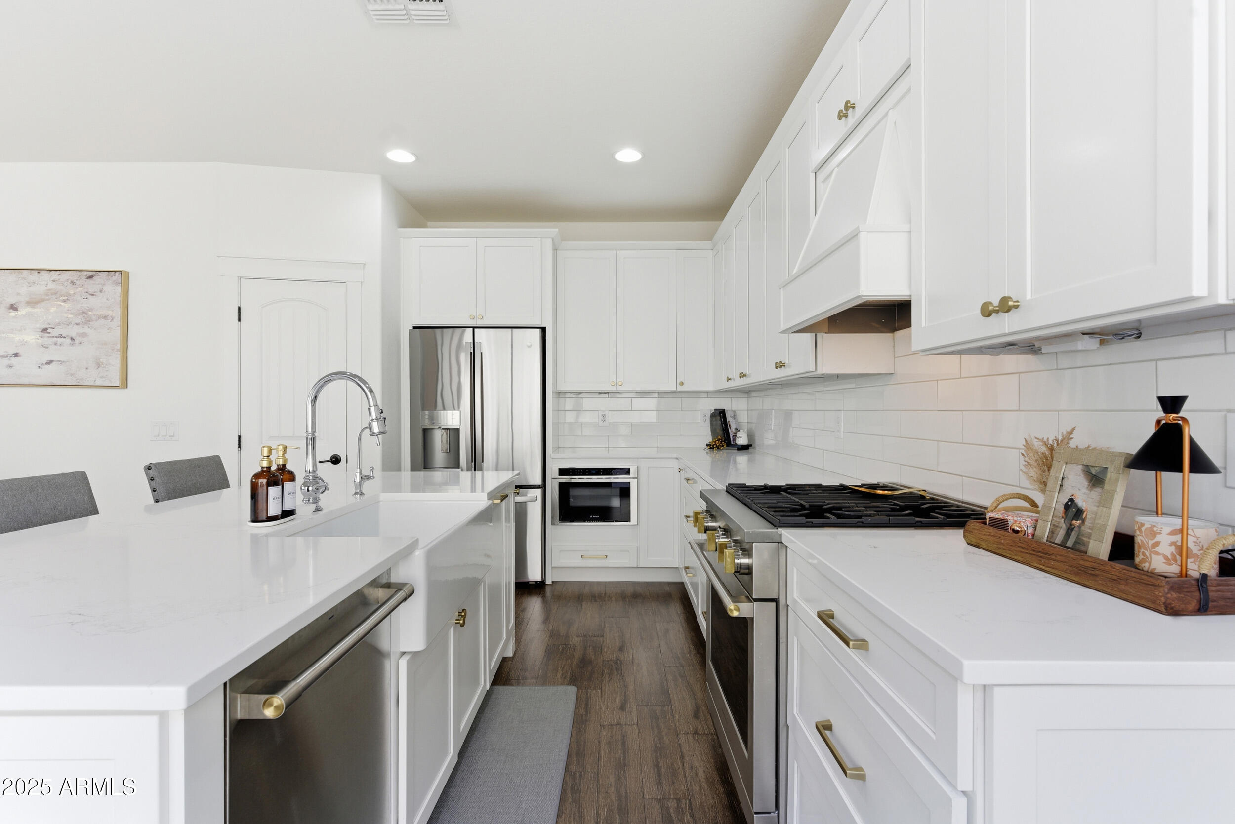 Gilbert, Arizona, 85297, United States, 3 Bedrooms Bedrooms, ,3 BathroomsBathrooms,Residential,For Sale,1991176