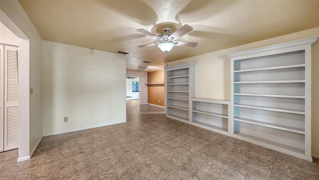 Bradenton, Florida, 34209, United States, 3 Bedrooms Bedrooms, ,2 BathroomsBathrooms,Residential,For Sale,2001818