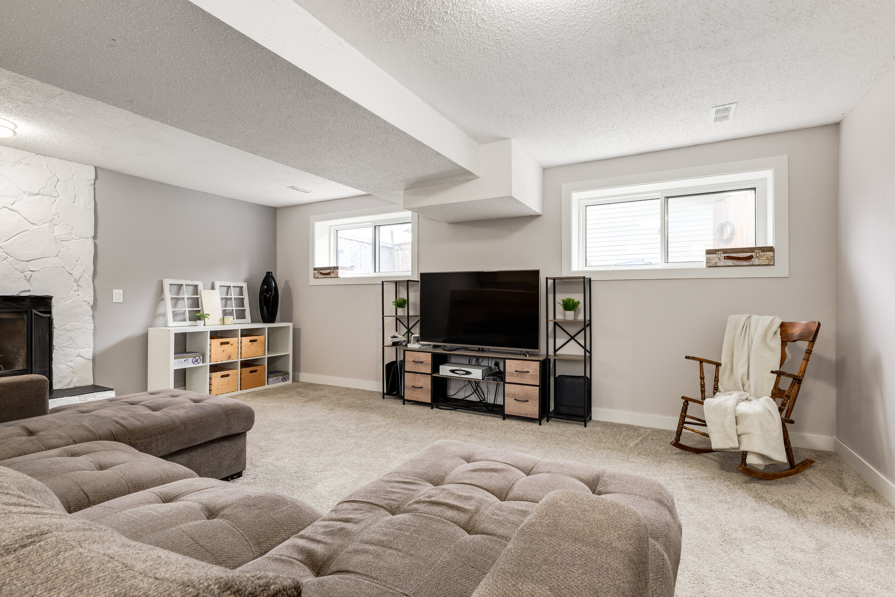  228 Deer Ridge Place SE - 物件實景