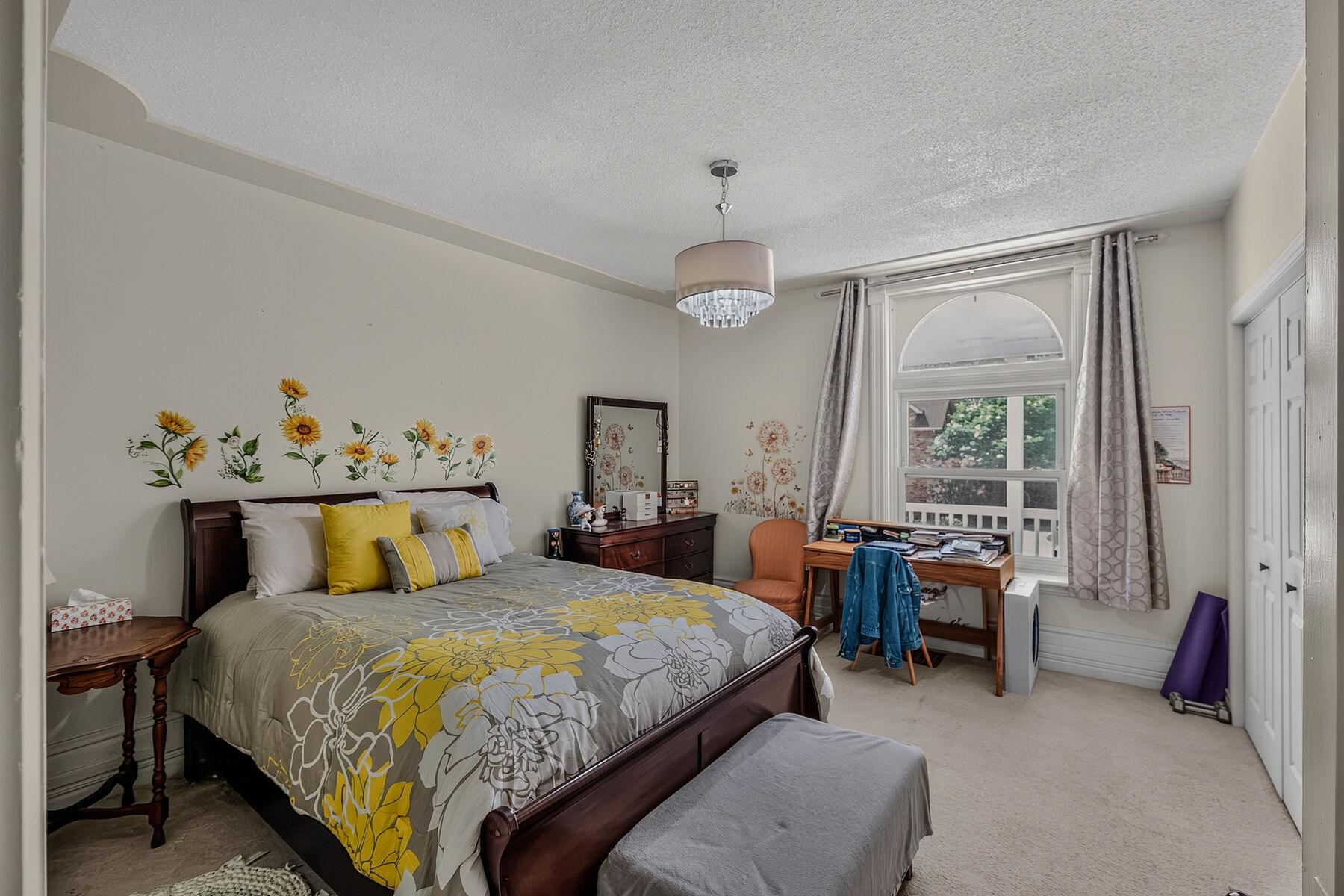  Classic Stratford Home - 物件實景