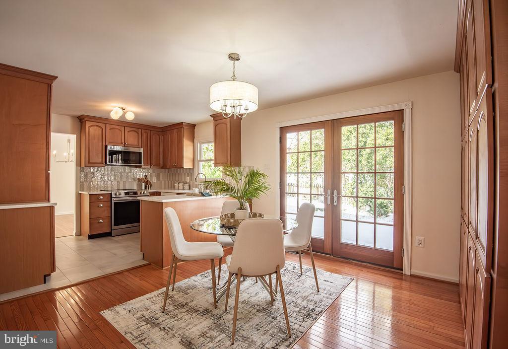 Springfield, Virginia, 22153, United States, 4 Bedrooms Bedrooms, ,3 BathroomsBathrooms,Residential,For Sale,2015320