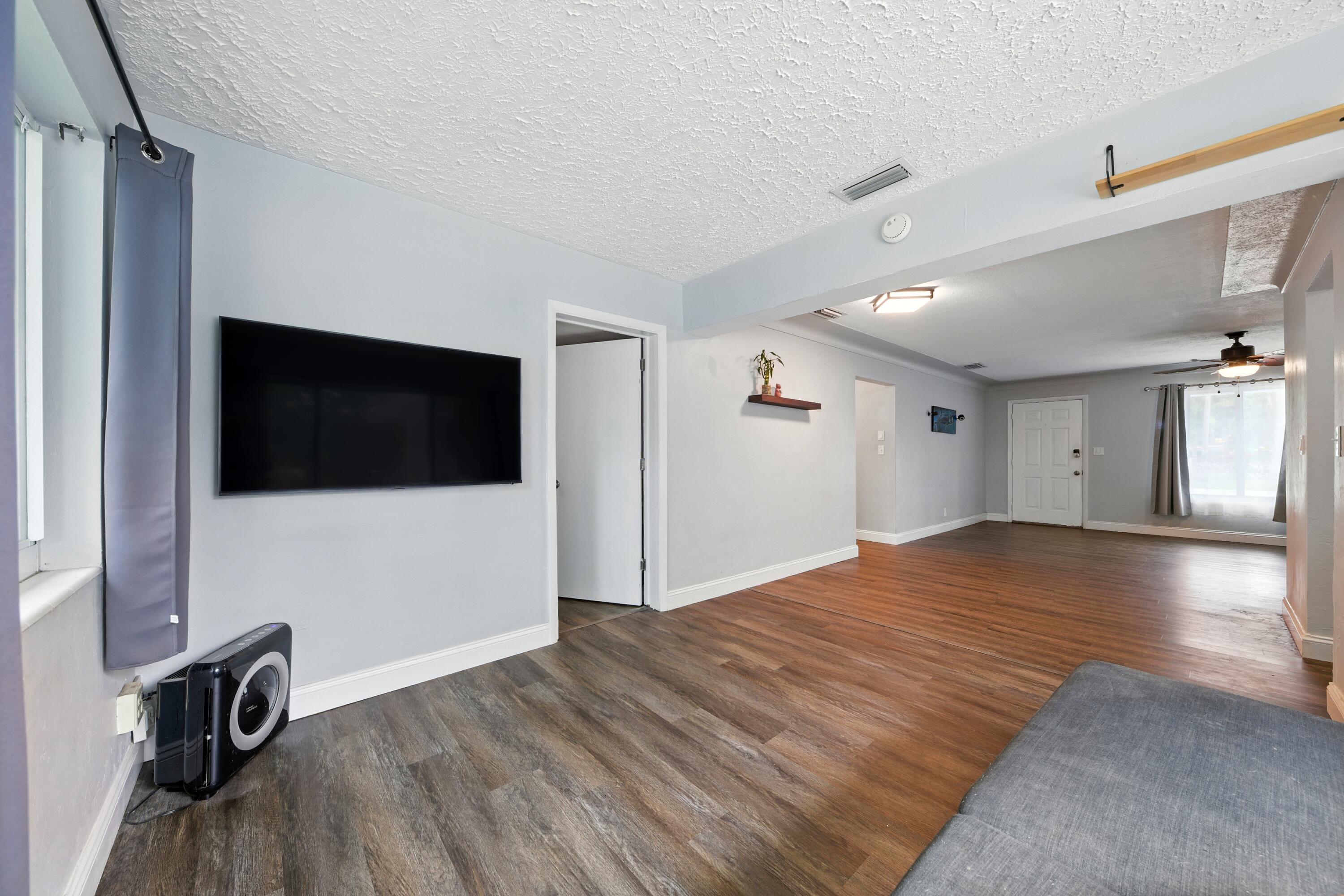 Boynton Beach, Florida, 33435, United States, 2 Bedrooms Bedrooms, ,2 BathroomsBathrooms,Residential,For Sale,1932647