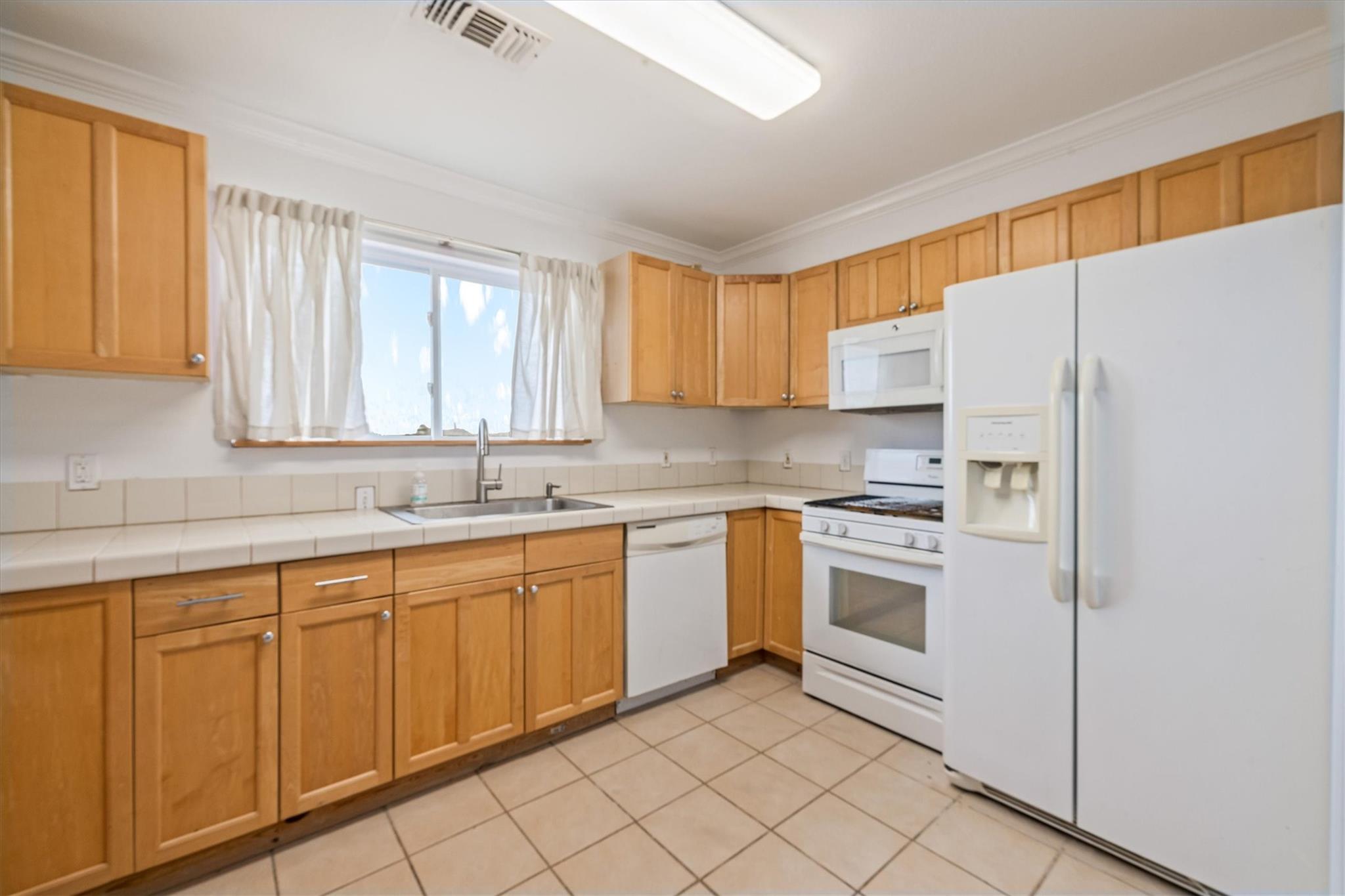 Galveston, Texas, 77551, United States, 4 Bedrooms Bedrooms, ,3 BathroomsBathrooms,Residential,For Sale,1934515