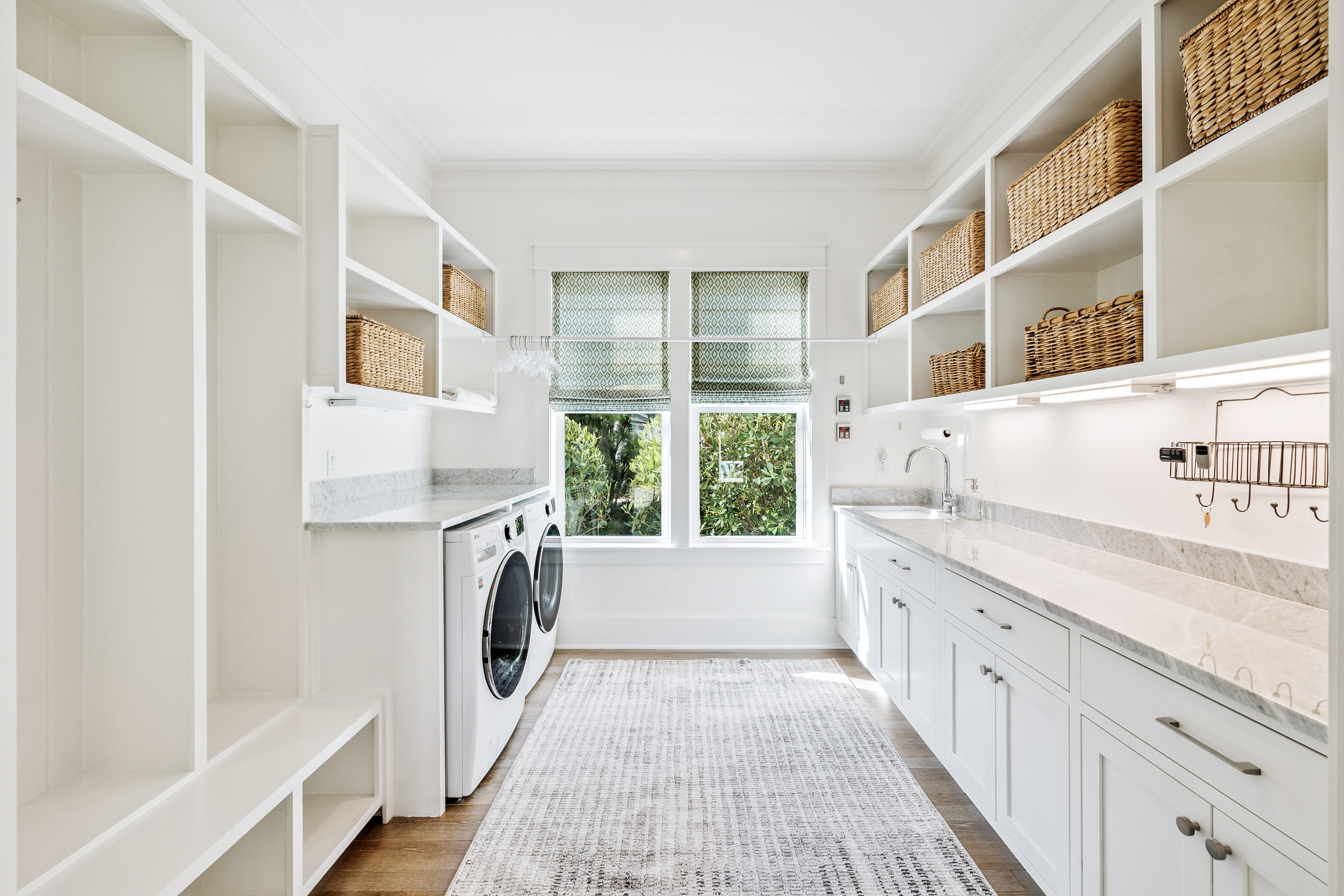  Designer-Furnished Coastal Retreat with Cabana & Outdoor Fireplace - 物件實景