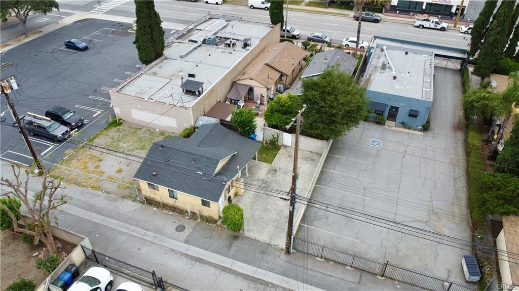 Azusa, California, 91702, United States, 6 Bedrooms Bedrooms, ,Residential,For Sale,2048732