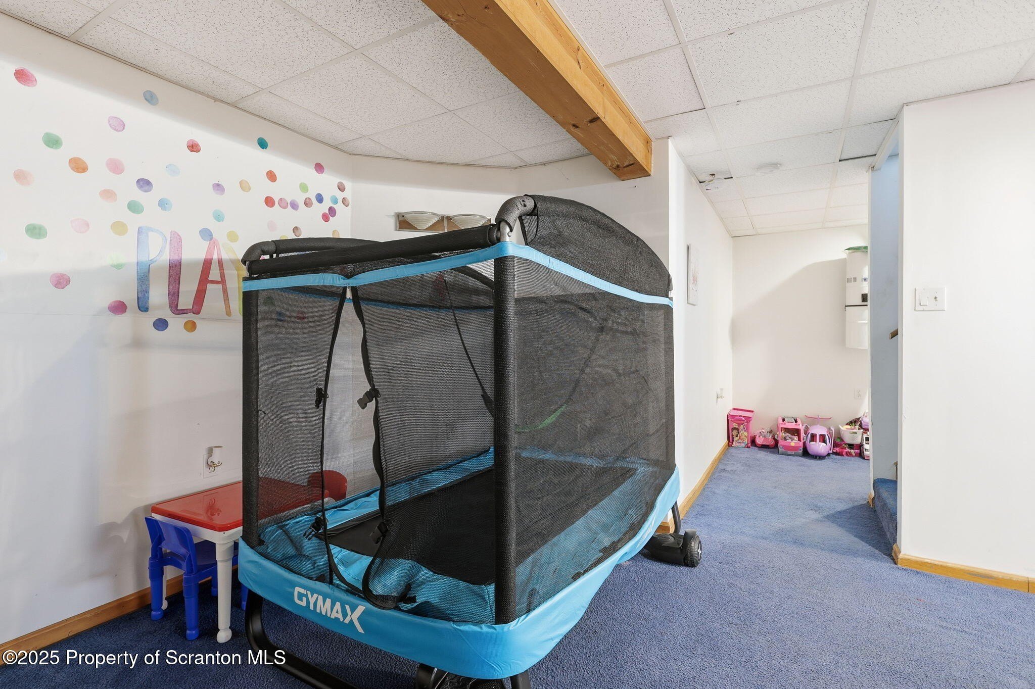 Clifford Twp, Pennsylvania, 18470, United States, 4 Bedrooms Bedrooms, ,3 BathroomsBathrooms,Residential,For Sale,1978908