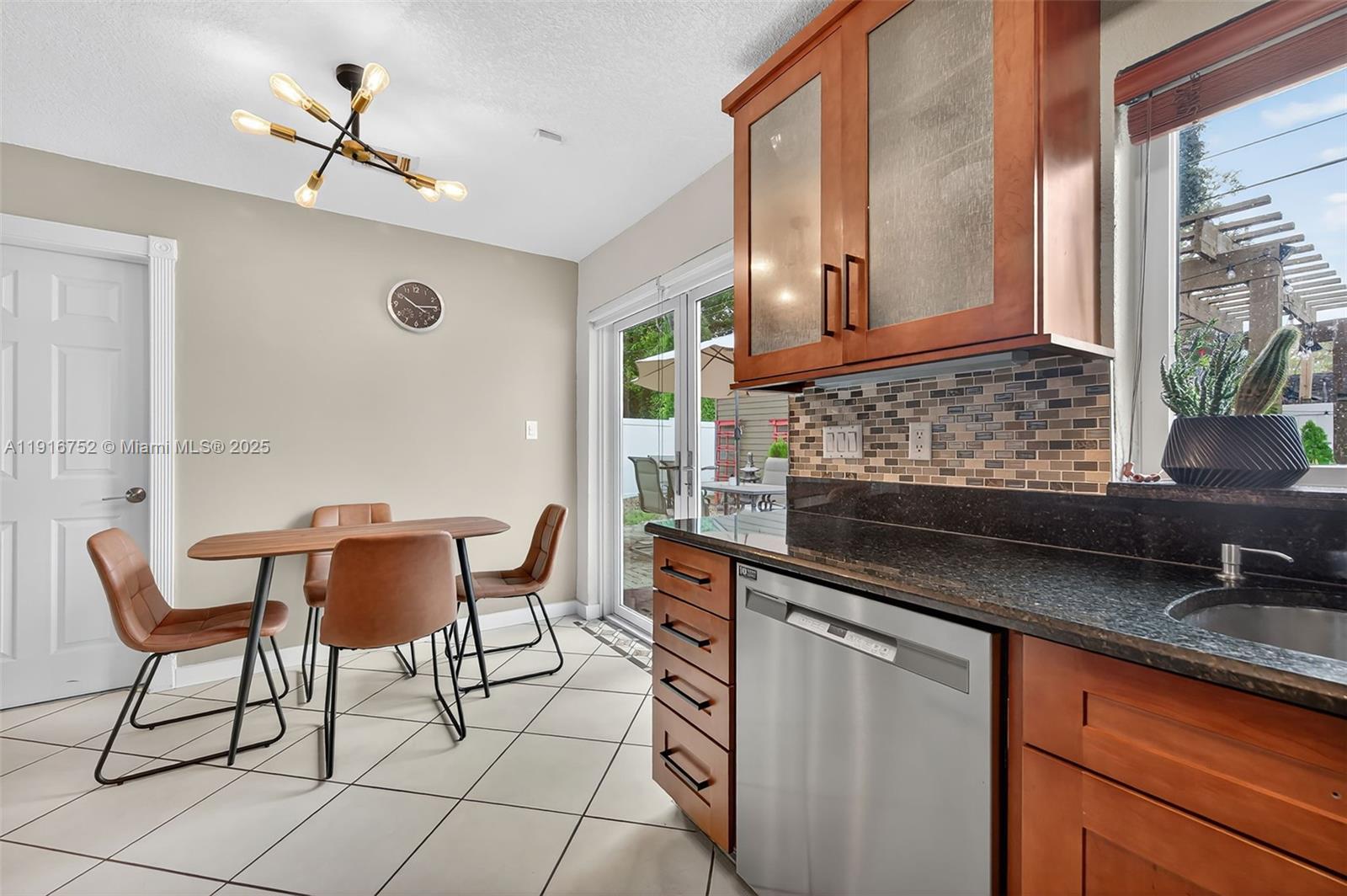 Hollywood, Florida, 33024, United States, 3 Bedrooms Bedrooms, ,2 BathroomsBathrooms,Residential,For Sale,1995844