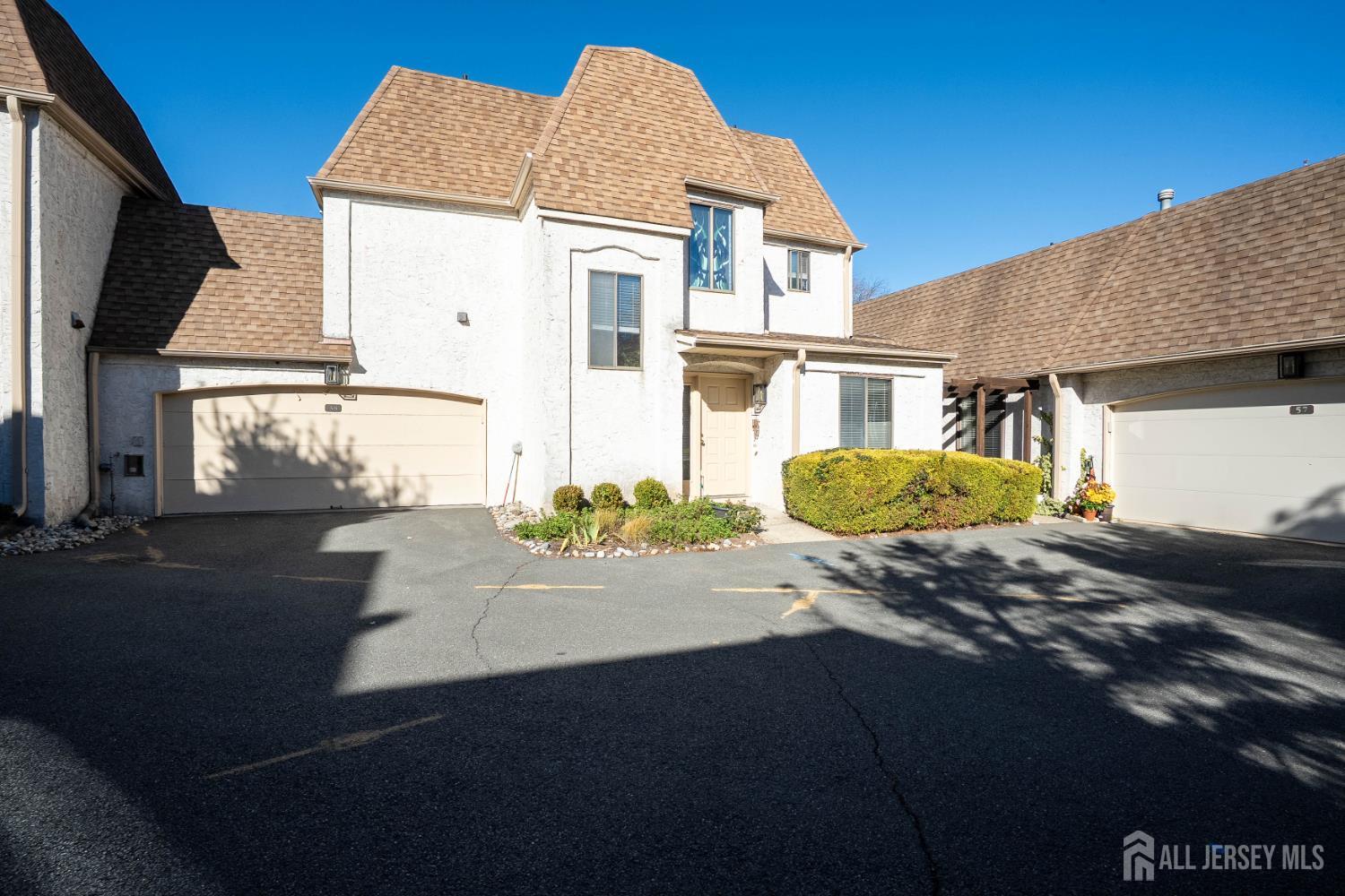 Edison, New Jersey, 08820, United States, 2 Bedrooms Bedrooms, ,3 BathroomsBathrooms,Residential,For Sale,1987330