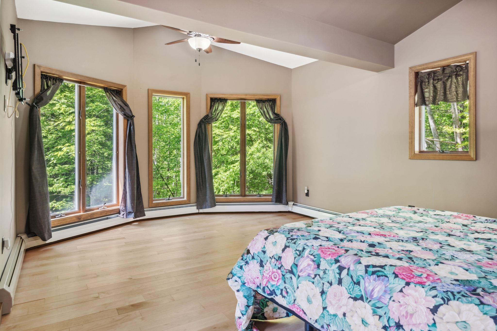 Newbury, New Hampshire, 03255, United States, 3 Bedrooms Bedrooms, ,2 BathroomsBathrooms,Residential,For Sale,1847258