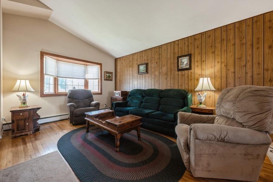 Lindenhurst, New York, 11757, United States, 4 Bedrooms Bedrooms, ,2 BathroomsBathrooms,Residential,For Sale,1906737