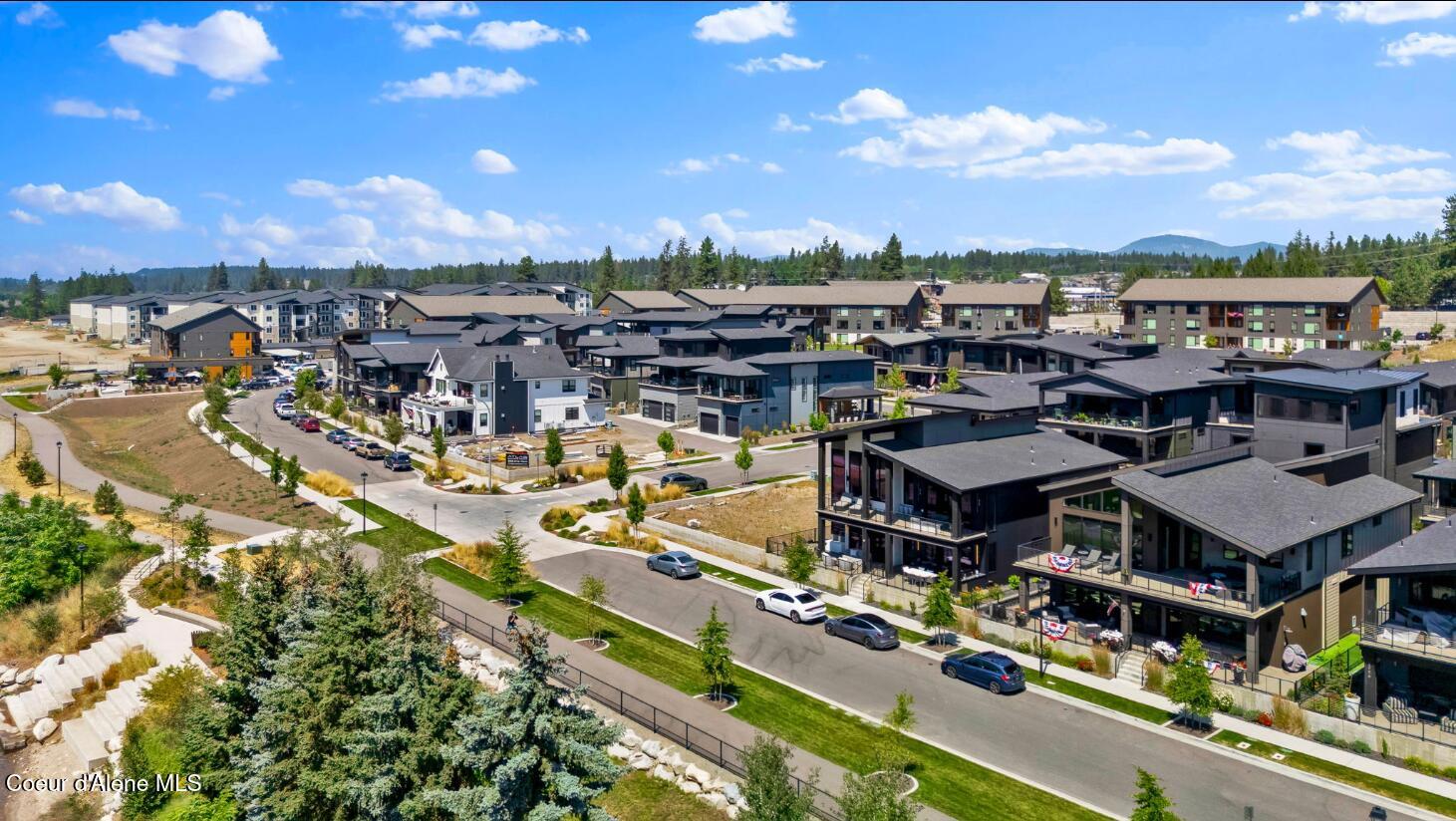 Coeur D'alene, Idaho, 83814, United States, 4 Bedrooms Bedrooms, ,4 BathroomsBathrooms,Residential,For Sale,1927385