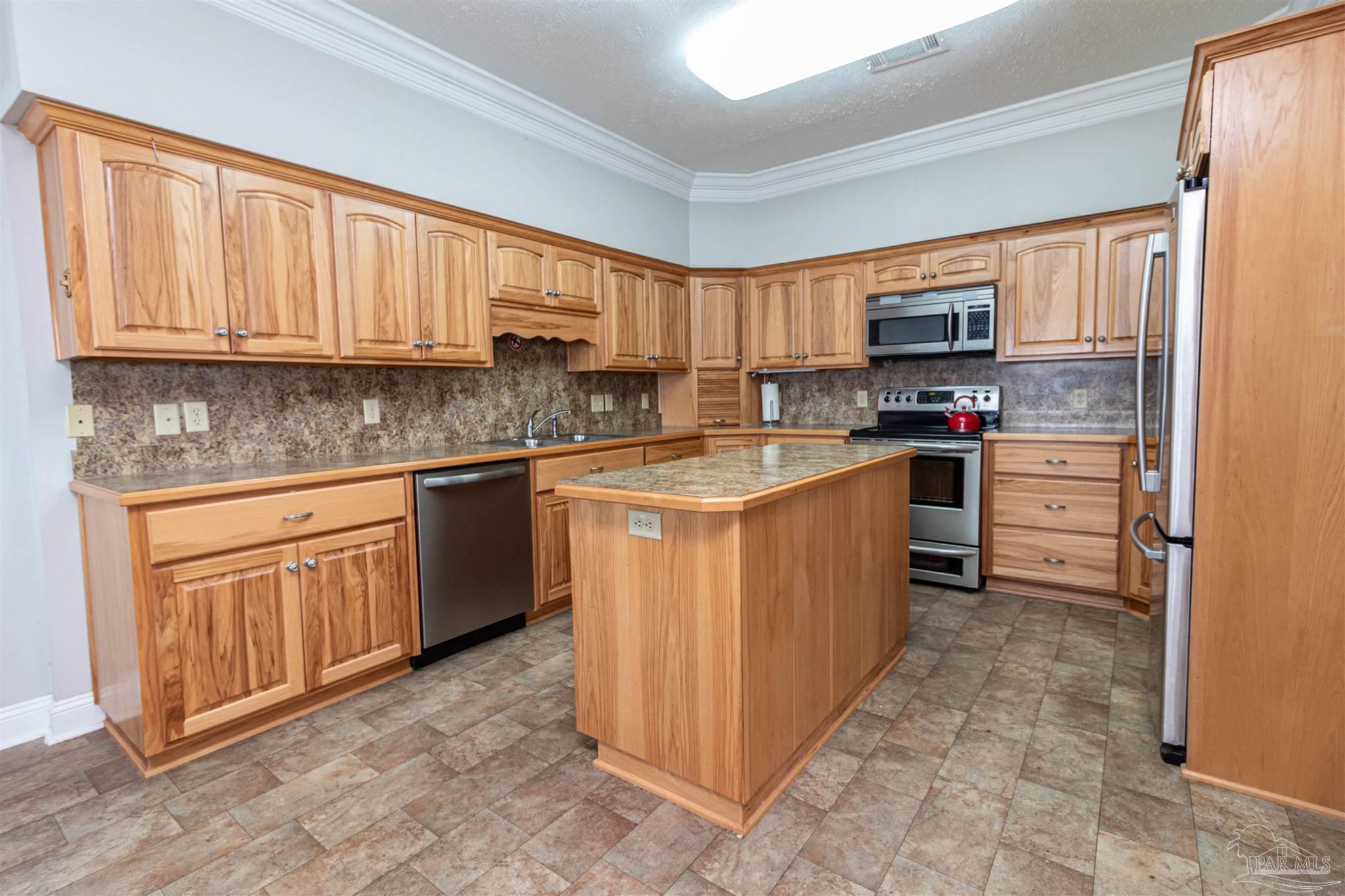 Pensacola, Florida, 32507, United States, 3 Bedrooms Bedrooms, ,2 BathroomsBathrooms,Residential,For Sale,1778052
