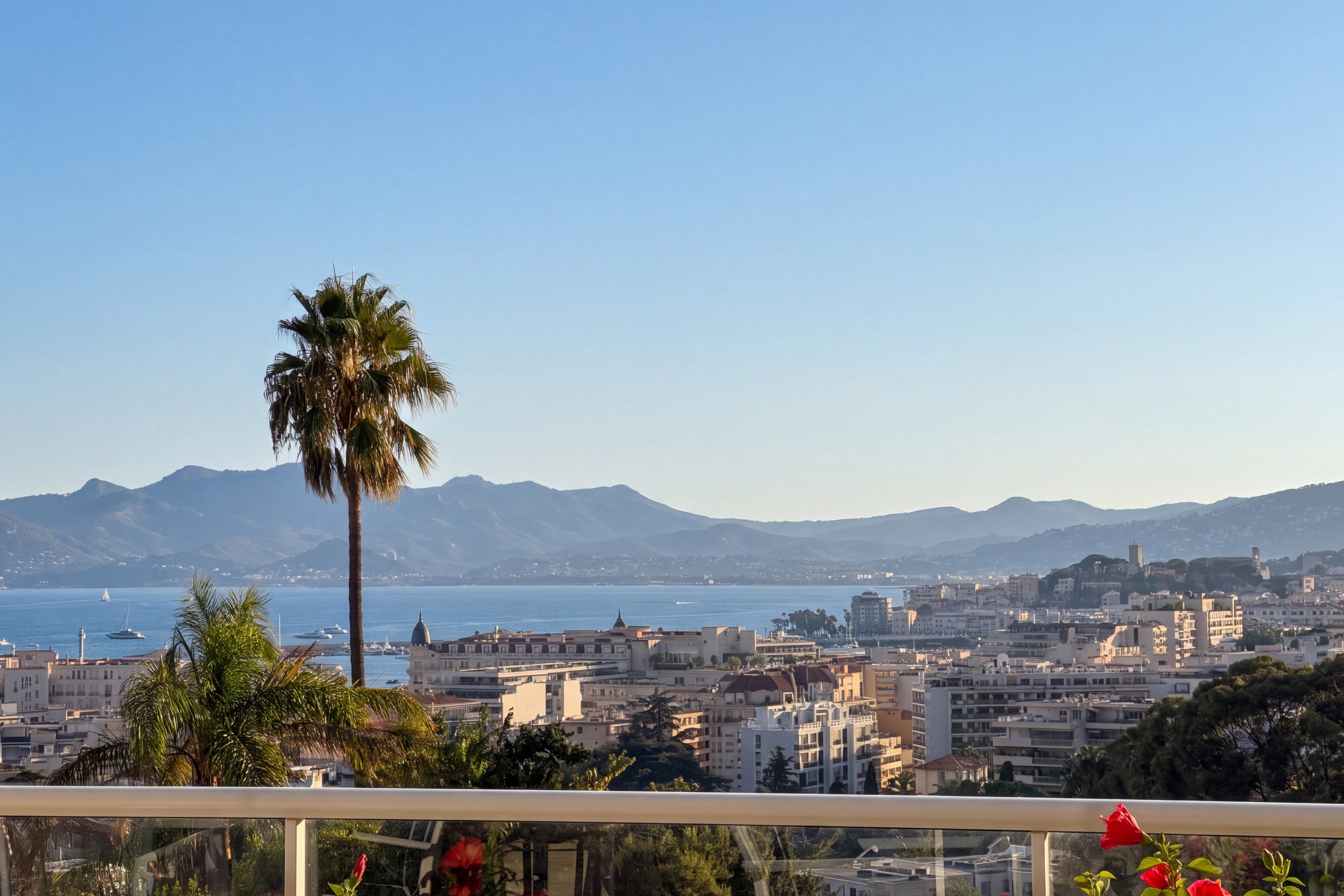  Cannes Californie, 135 sqm three bedroom apartment with 45 sqm terrace and sea … - 物件實景