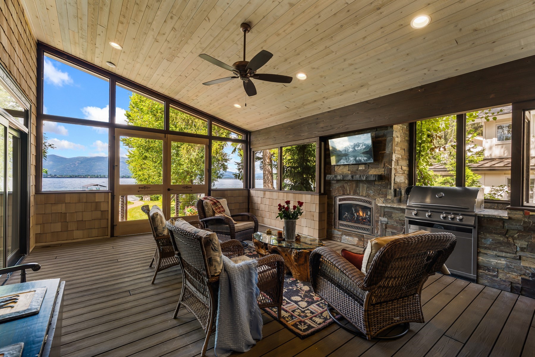  Waterfront Estate on Lake Pend Oreille - 物件實景