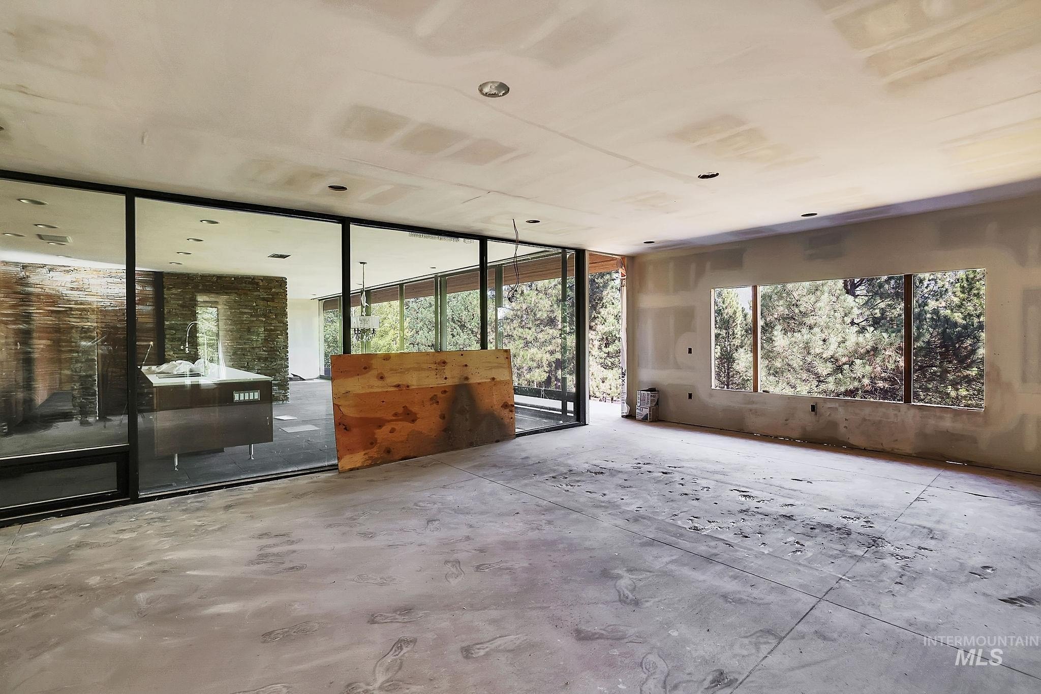 New Meadows, Idaho, 83654, United States, 4 Bedrooms Bedrooms, ,4 BathroomsBathrooms,Residential,For Sale,1980814