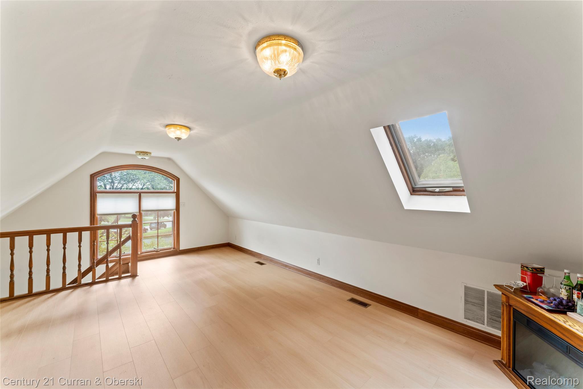 Farmington, Michigan, 48331, United States, 5 Bedrooms Bedrooms, ,6 BathroomsBathrooms,Residential,For Sale,1978092