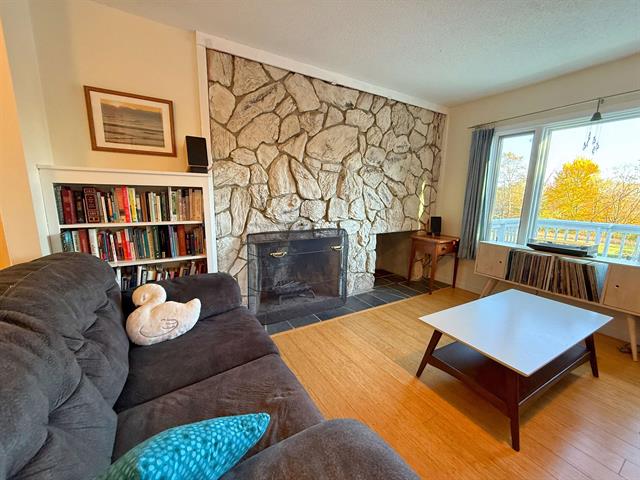 Bow, New Hampshire, 03304, United States, 3 Bedrooms Bedrooms, ,1 BathroomBathrooms,Residential,For Sale,1974314