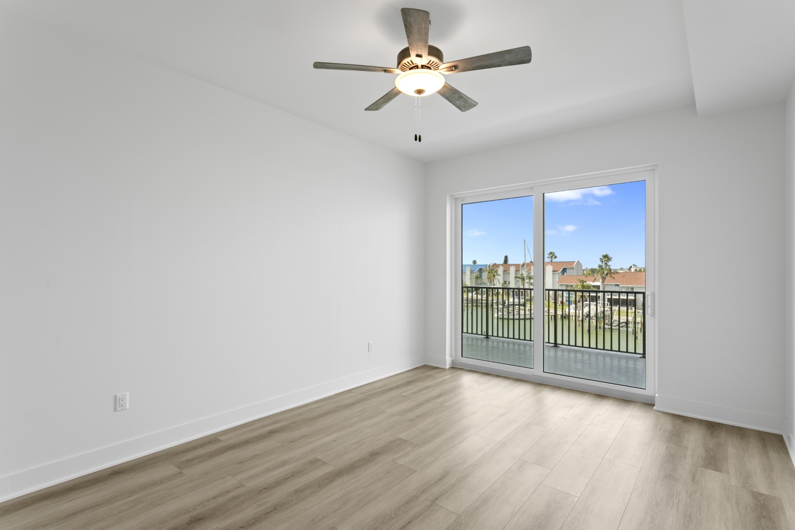 400 150th Ave # 304, Madeira Beach, Florida, 33708, United States, 3 Bedrooms Bedrooms, ,3 BathroomsBathrooms,Residential,For Sale,400 150th Ave # 304,1407196