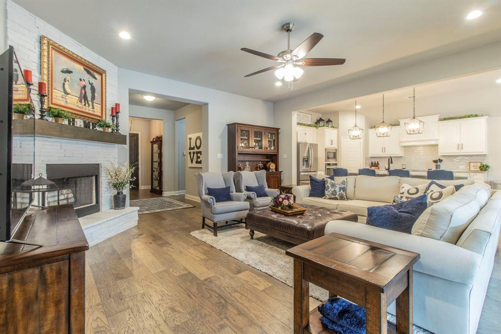 Waxahachie, Texas, 75165, United States, 4 Bedrooms Bedrooms, ,3 BathroomsBathrooms,Residential,For Sale,1920733