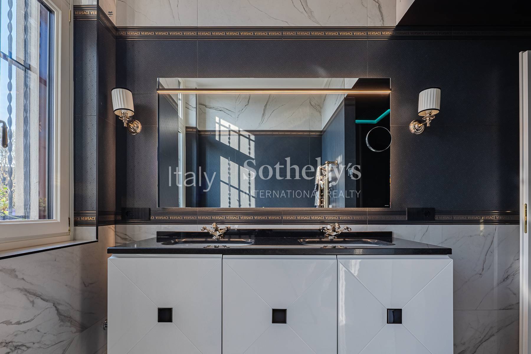  Refurbished five-bedroom apartment with terrace - 物件實景
