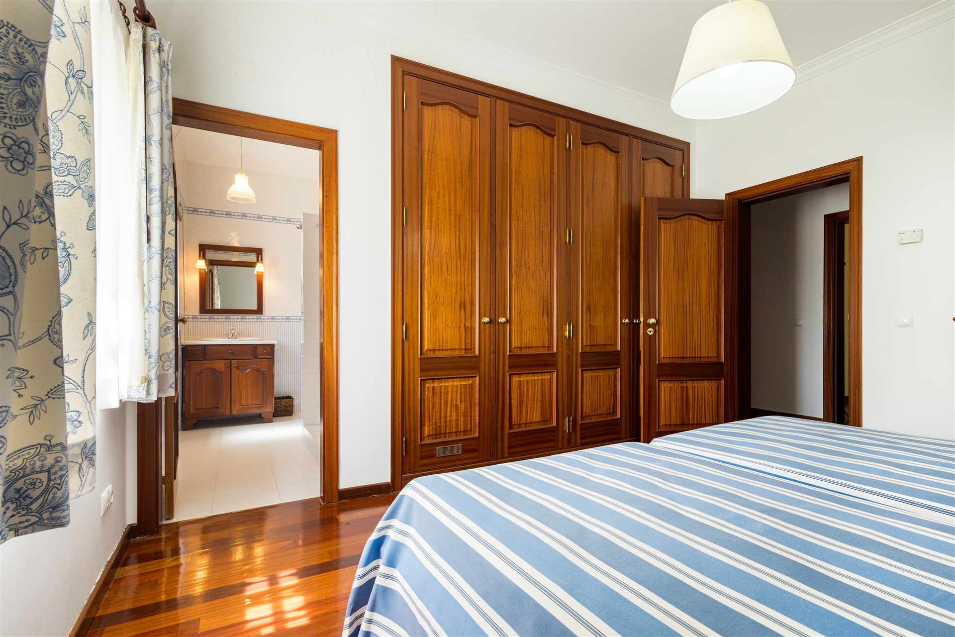  Detached house, 7 bedrooms, for Sale - 物件實景