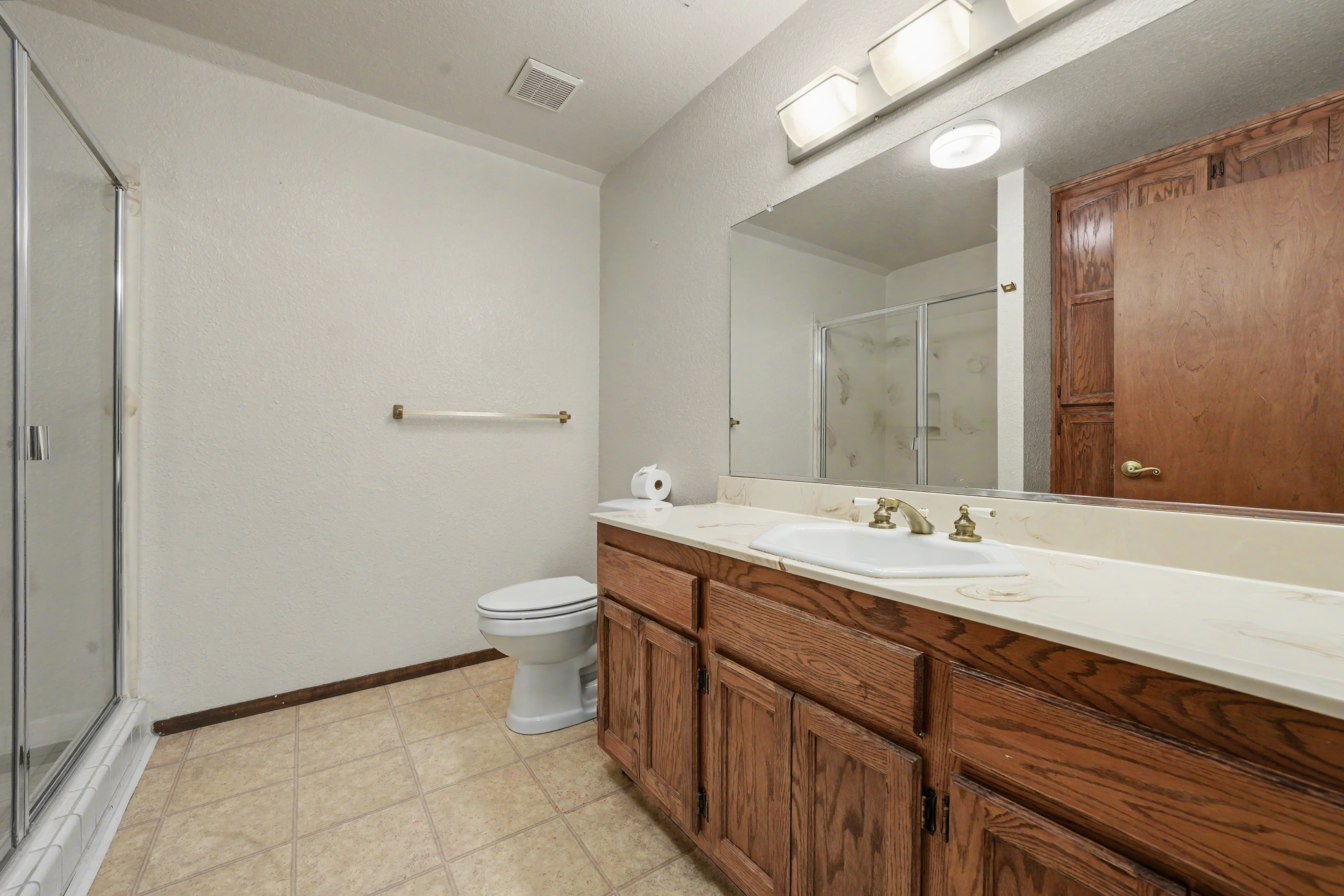  Spacious Sutter Creek Home with Hillside Views and Endless Potential - 物件實景