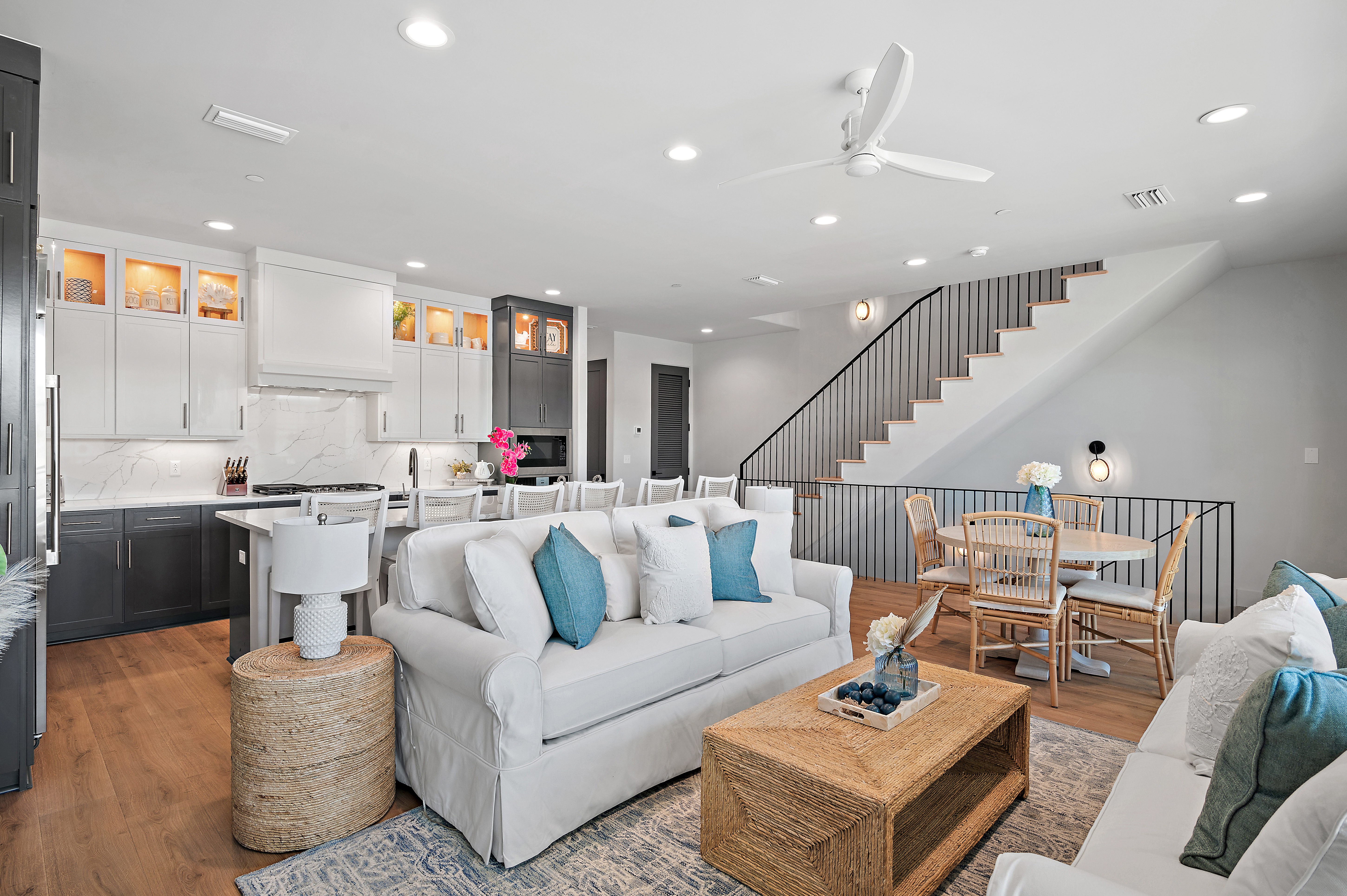  Luxury Concrete Gulf View Townhome - 物件實景