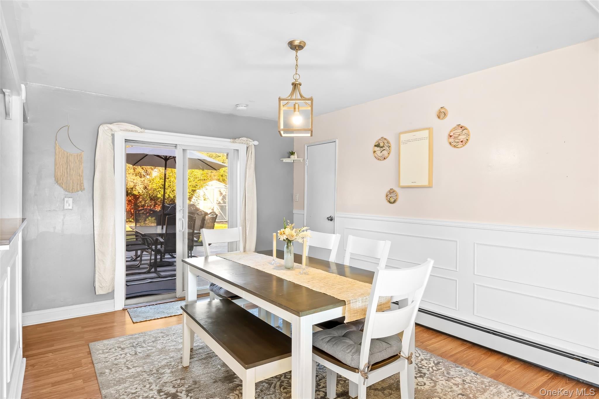 Farmingville, New York, 11738, United States, 4 Bedrooms Bedrooms, ,2 BathroomsBathrooms,Residential,For Sale,1928203
