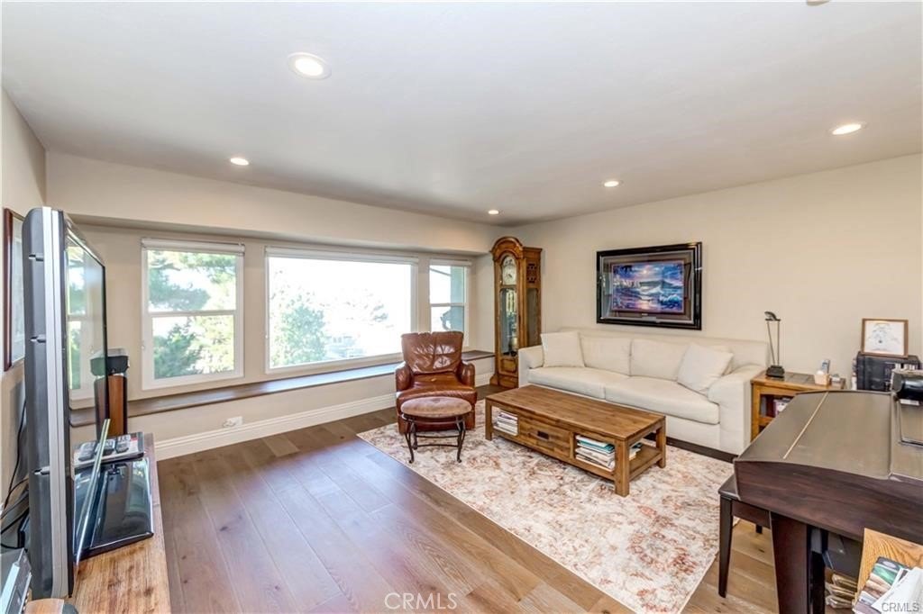 Newport Beach, California, 92660, United States, 4 Bedrooms Bedrooms, ,4 BathroomsBathrooms,Residential,For Sale,1759527