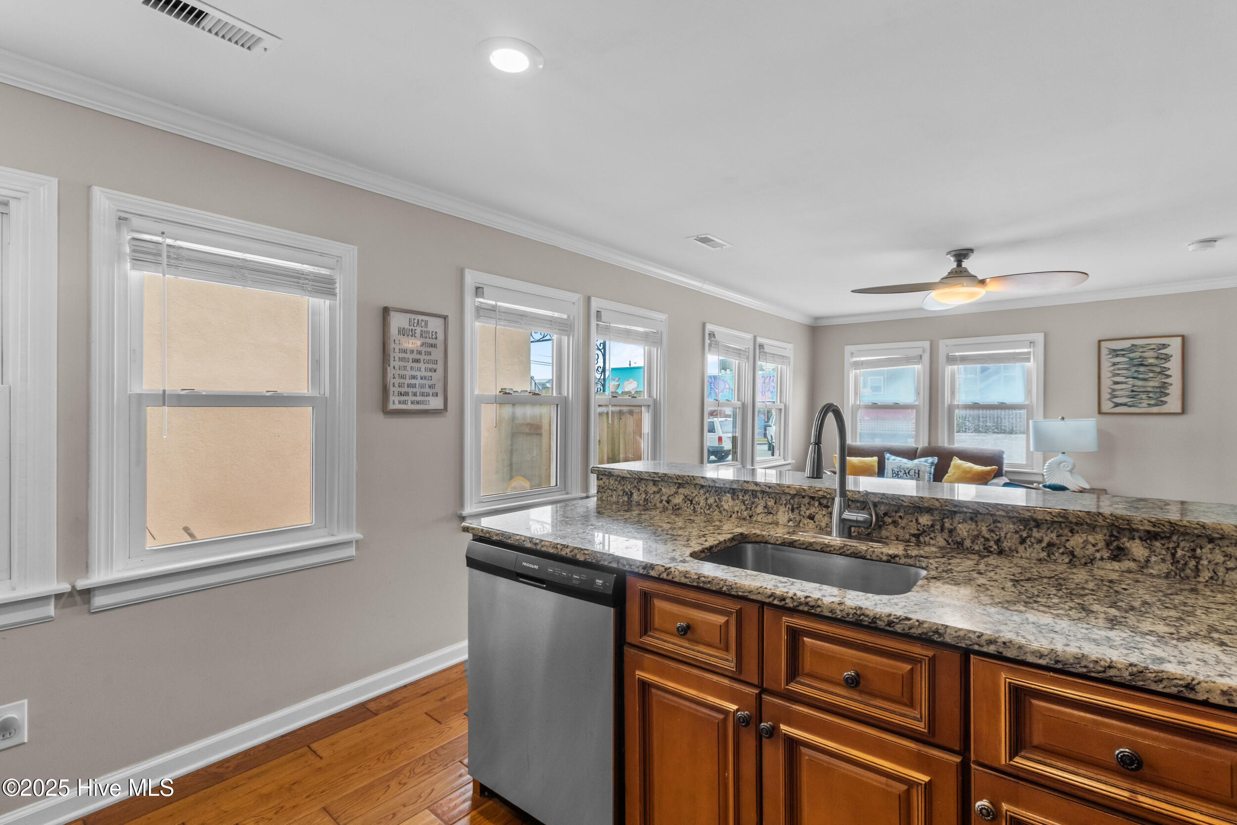 Carolina Beach, North Carolina, 28428, United States, 3 Bedrooms Bedrooms, ,2 BathroomsBathrooms,Residential,For Sale,1917395