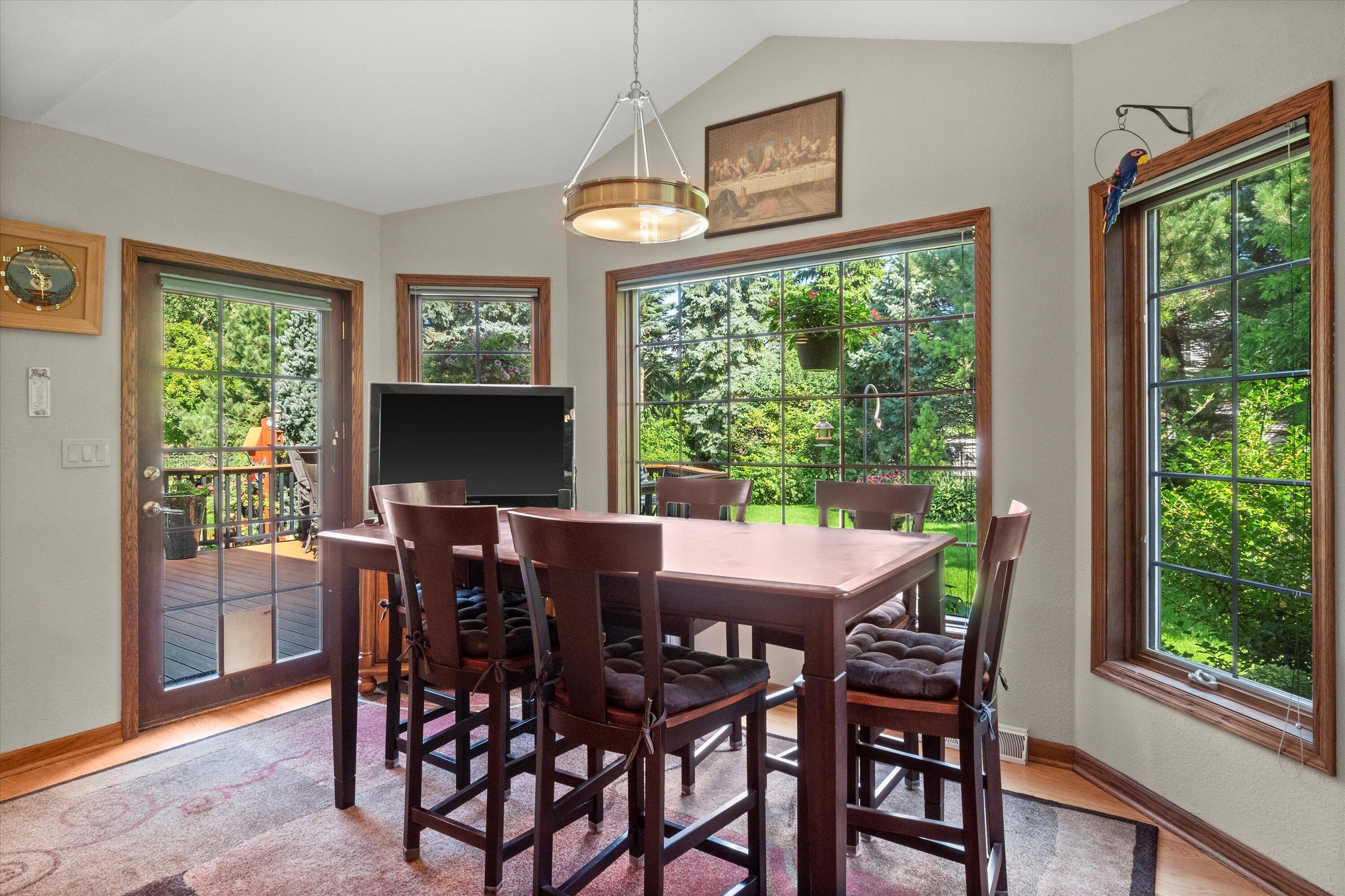 Caledonia, Wisconsin, 53402, United States, 3 Bedrooms Bedrooms, ,3 BathroomsBathrooms,Residential,For Sale,1987324